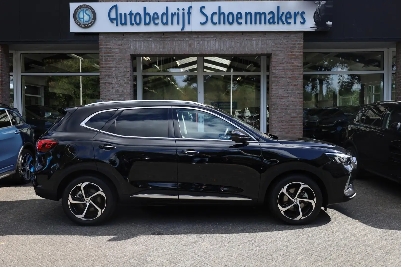 MG EHS 1.5 TGDI Luxury FACELIFT!! MY23 LEER PANO 360-CAME Negru - 2