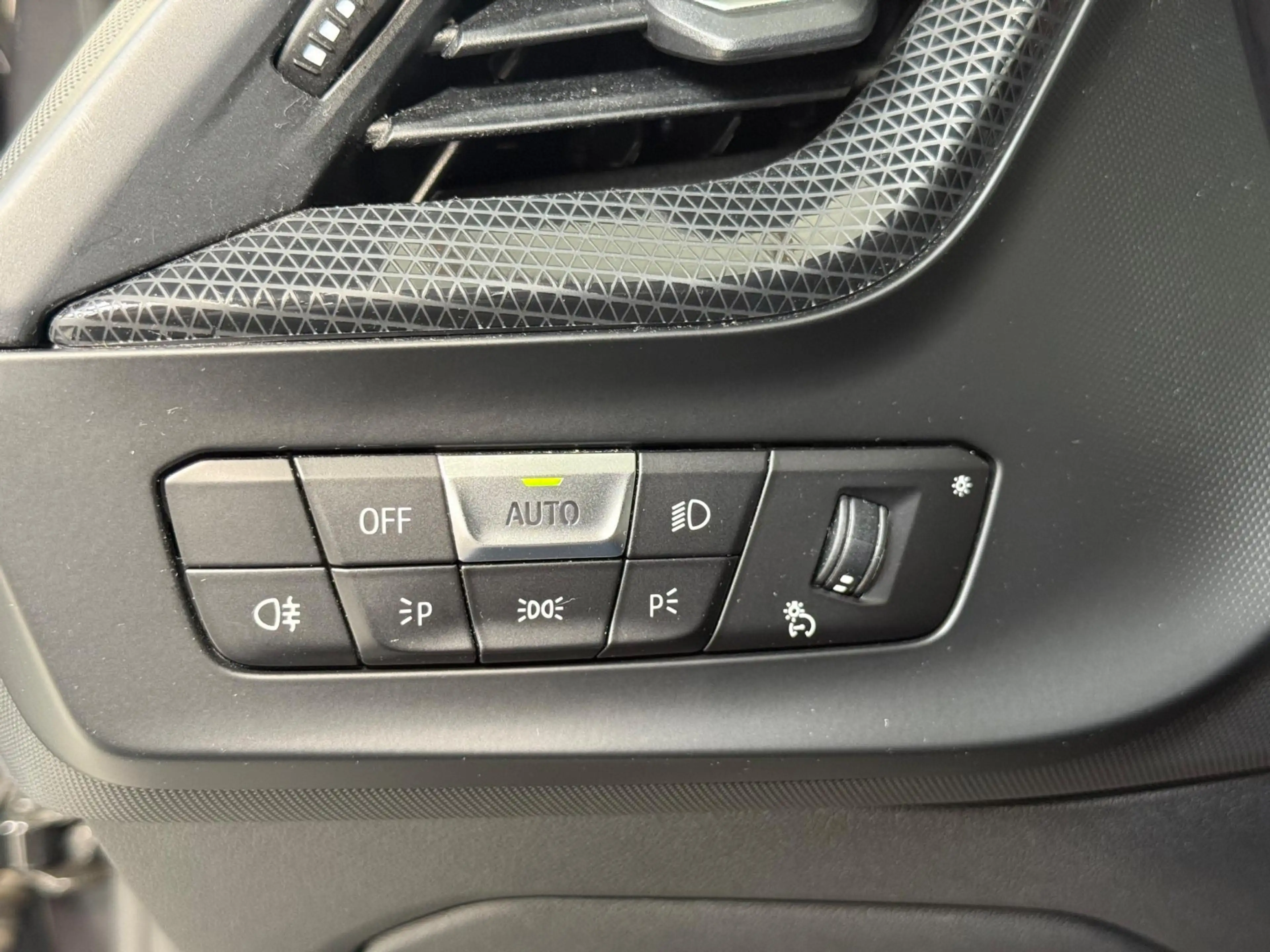 BMW 135 1-serie M135i xDrive High Executive — photo 15