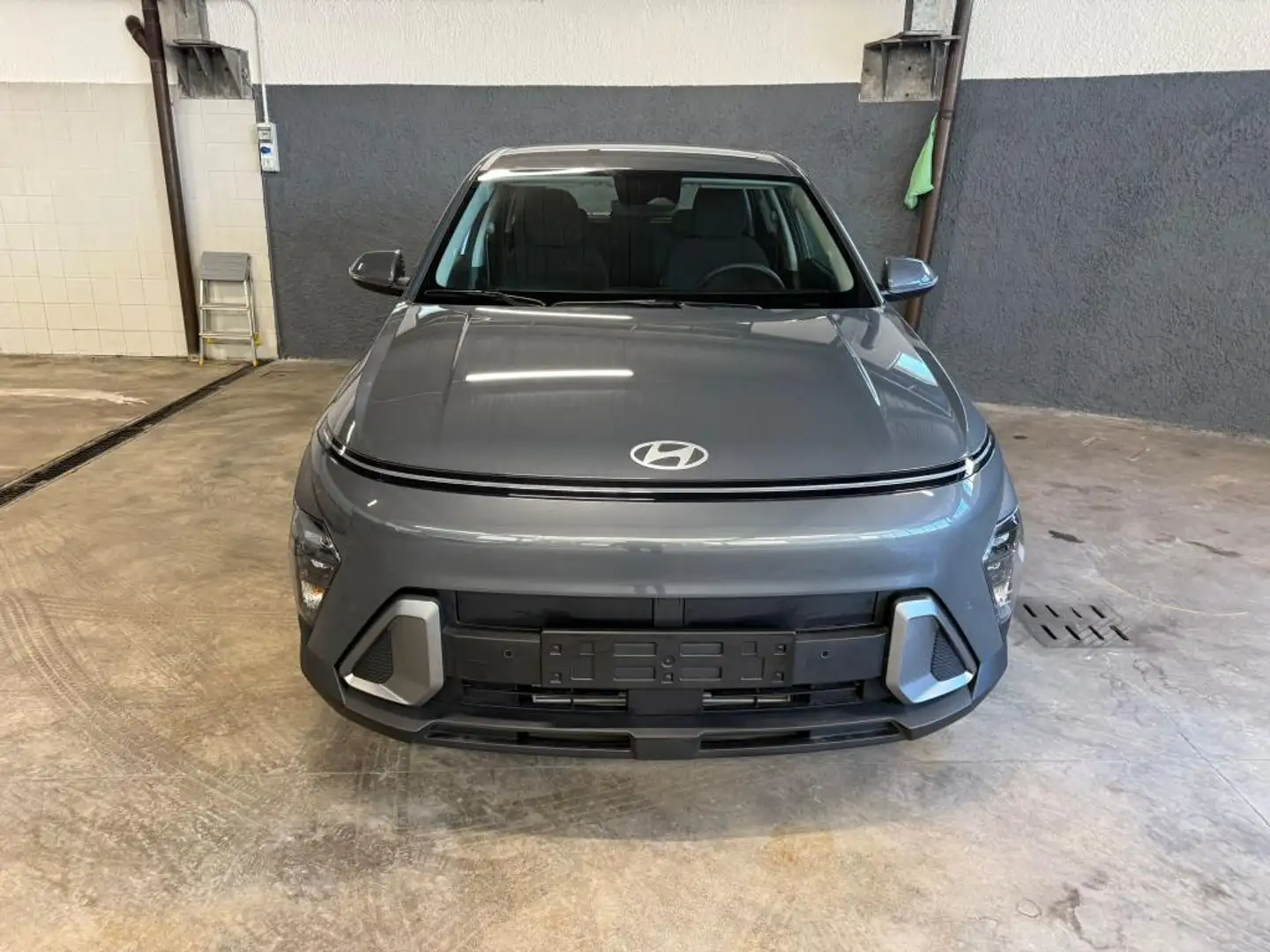Hyundai KONA 1.0 T-GDI  XTech 2WD 100CV MT - Km Zero Oro - 2