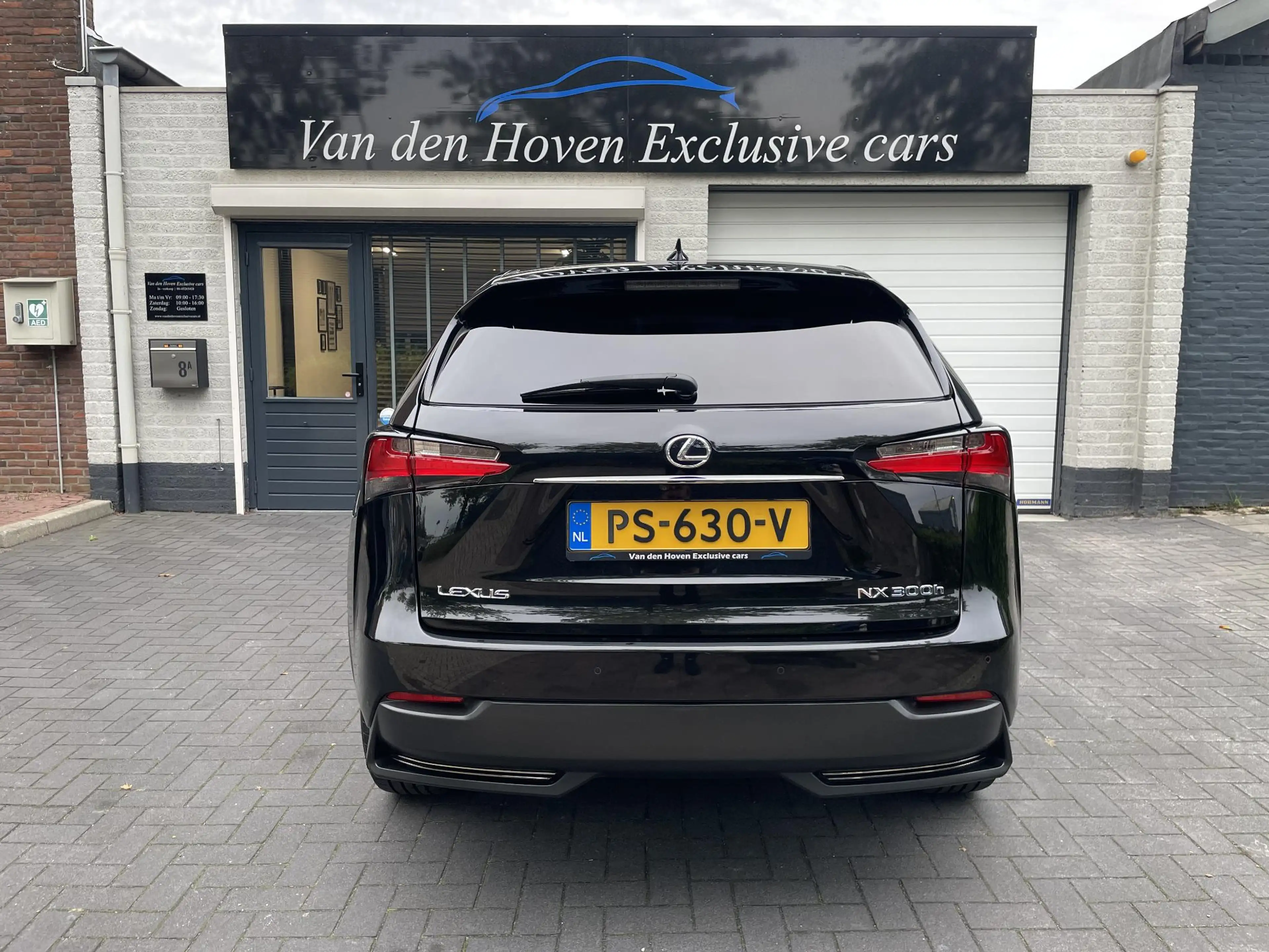 Lexus NX 300h AWD F-Sport Hybrid Dealer onderhouden — photo 7