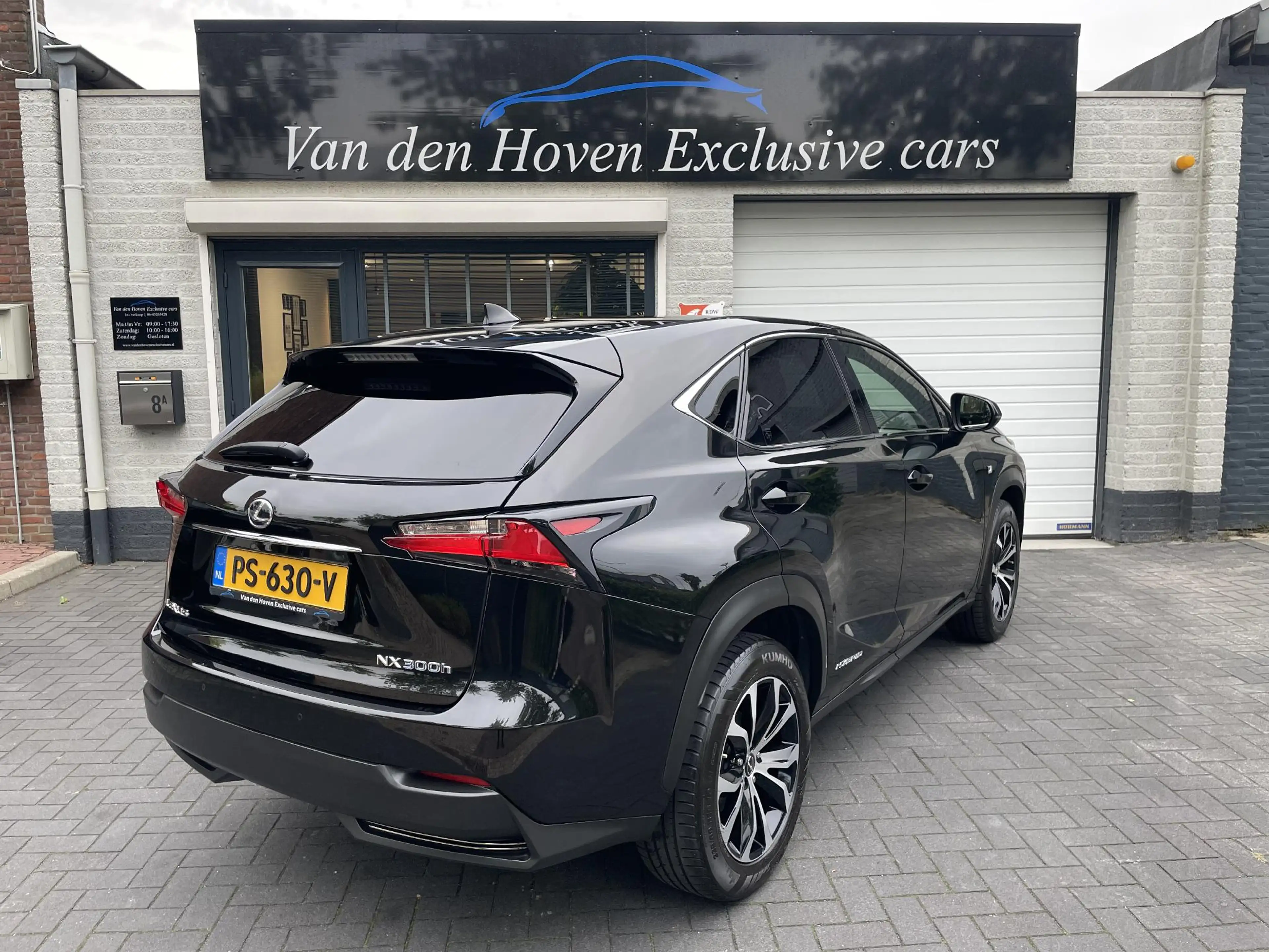 Lexus NX 300h AWD F-Sport Hybrid Dealer onderhouden — photo 6