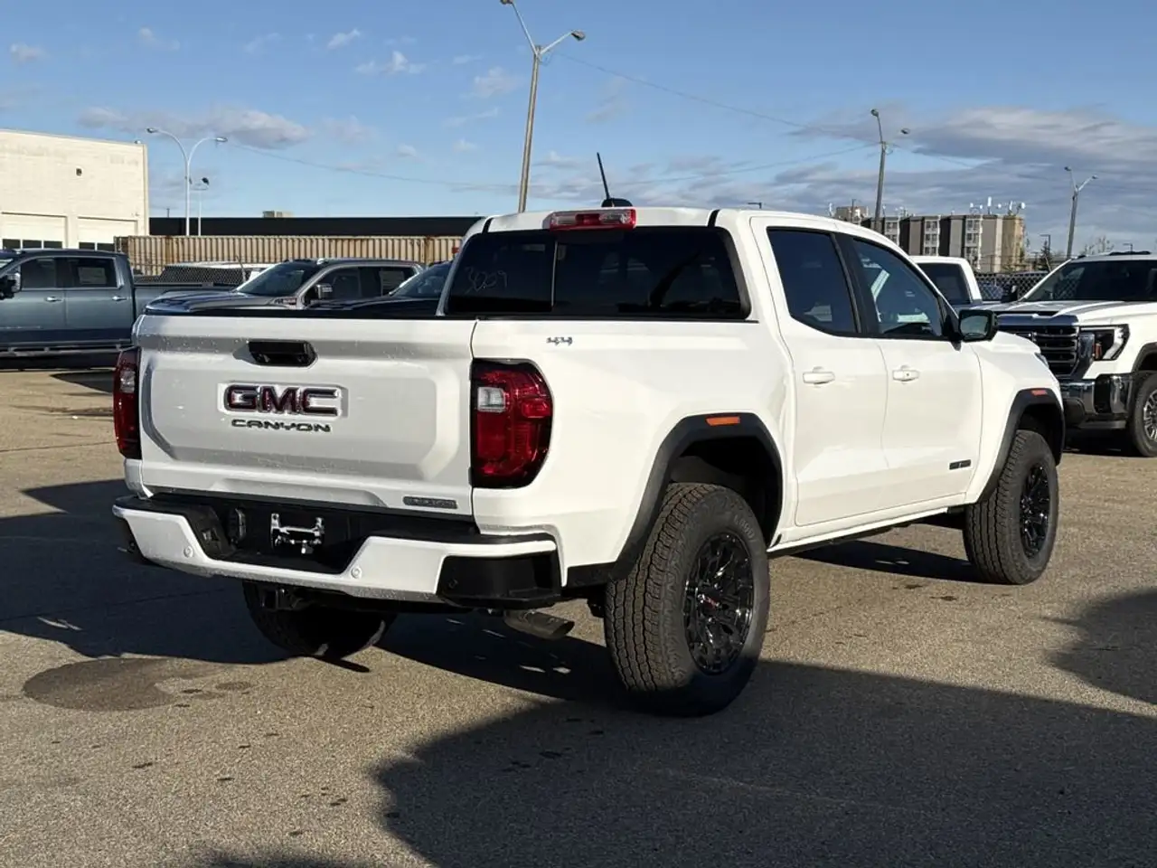 GMC Canyon снимка GMC Canyon