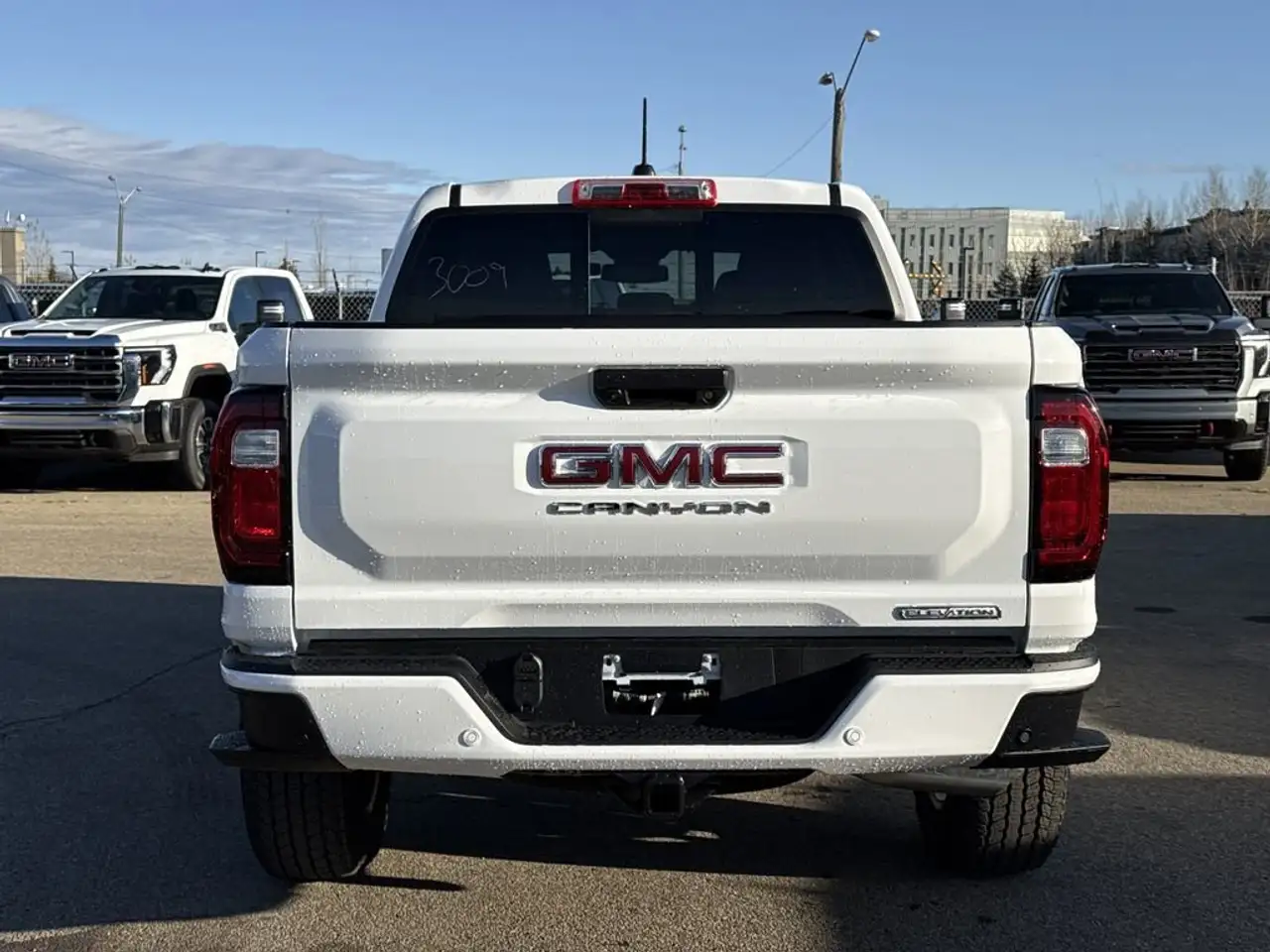 GMC Canyon снимка GMC Canyon