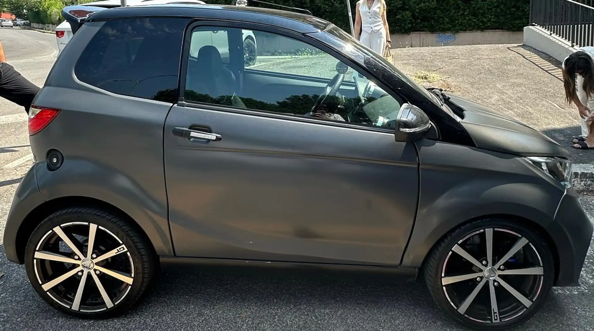 Aixam GTO Ambition Gri - 2