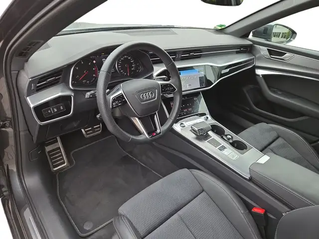 Audi A6 view 4