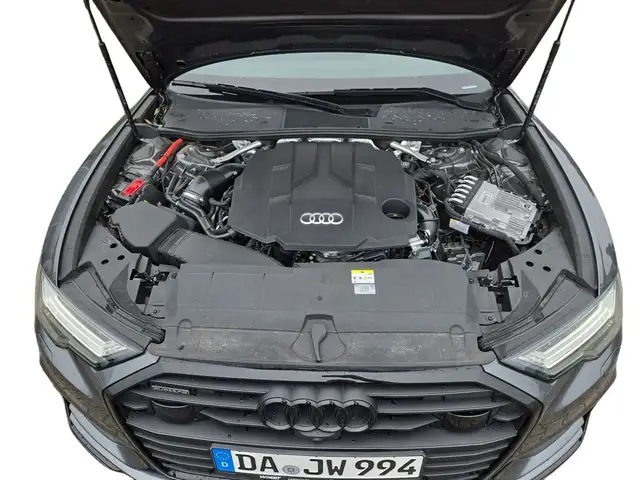 Audi A6 view 12