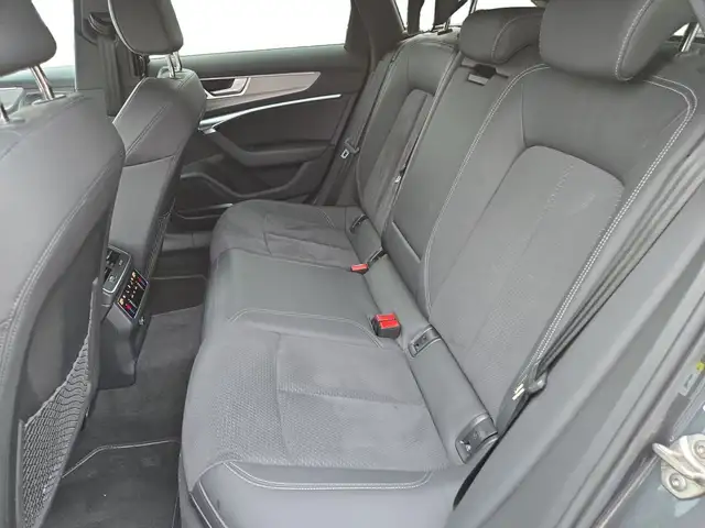 Audi A6 view 10