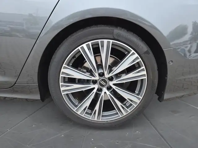 Audi A6 view 15
