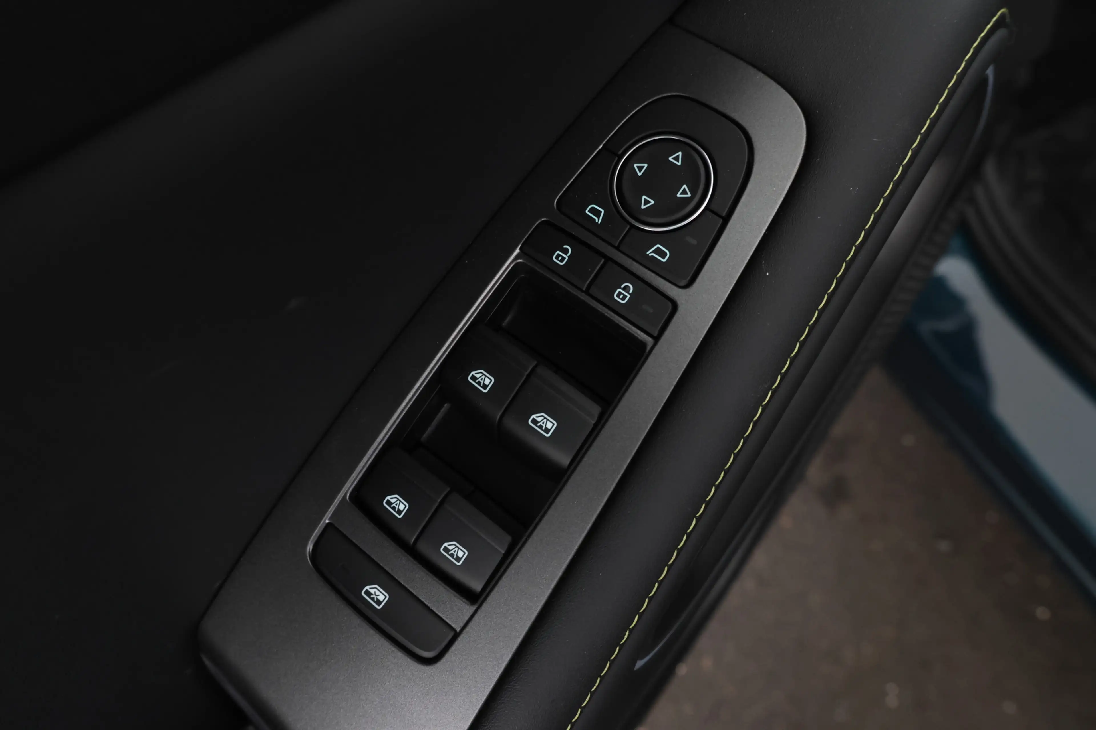 BYD Atto 2 1.5 DM-i Active Plug in!, Voorraad, Nieuw — photo 16