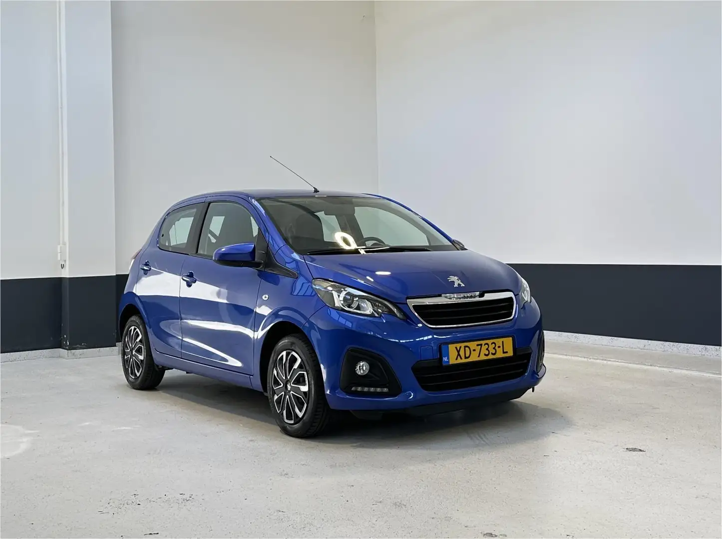 Peugeot 108 1.0 e-VTi Active | 2 Eig| NL | LED | 5-DRS | Bluet Blauw - 1