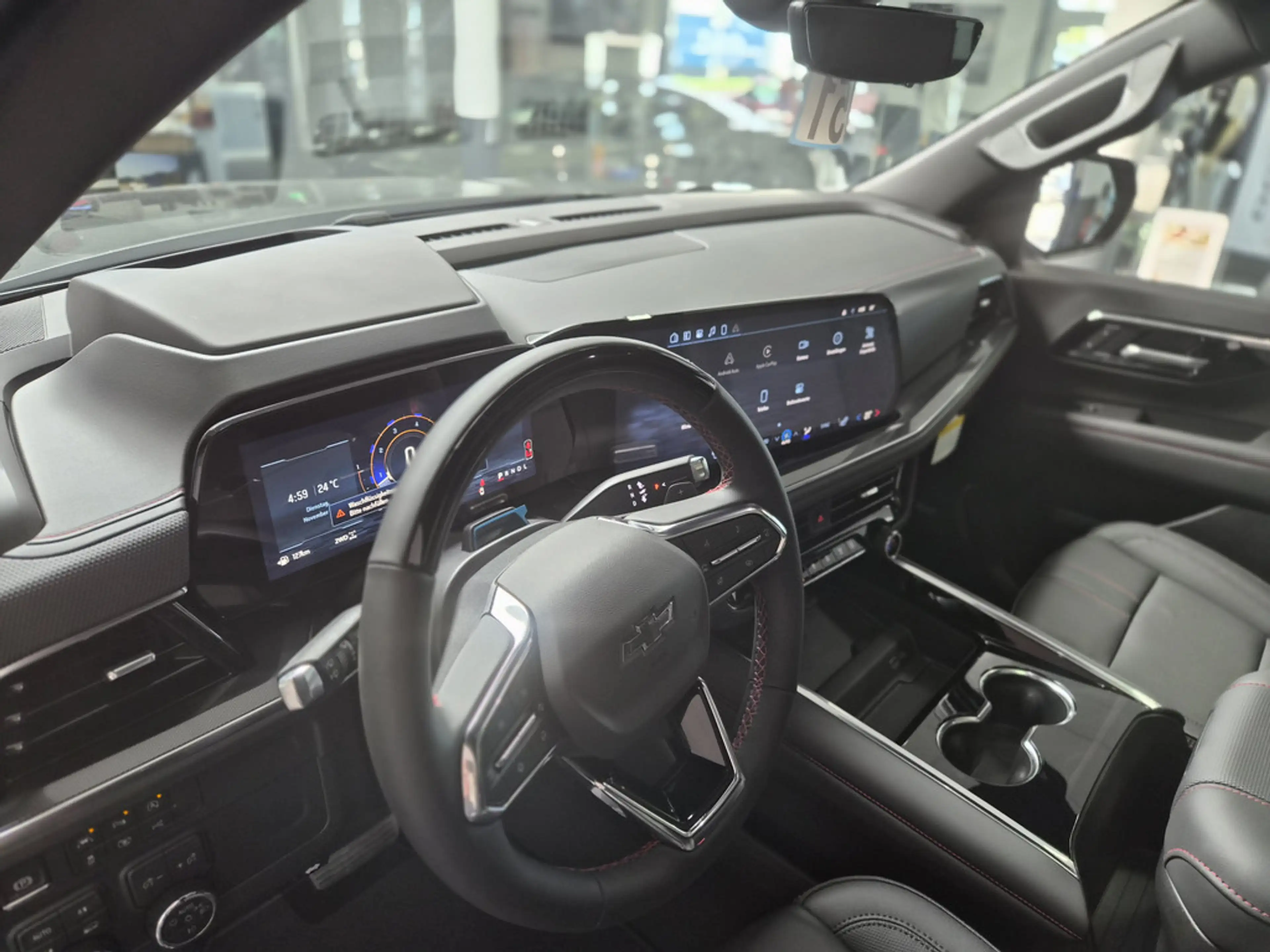 Chevrolet Tahoe 4WD RST MY26 BLACK VOLL 24" Fonds Monitore — photo 45