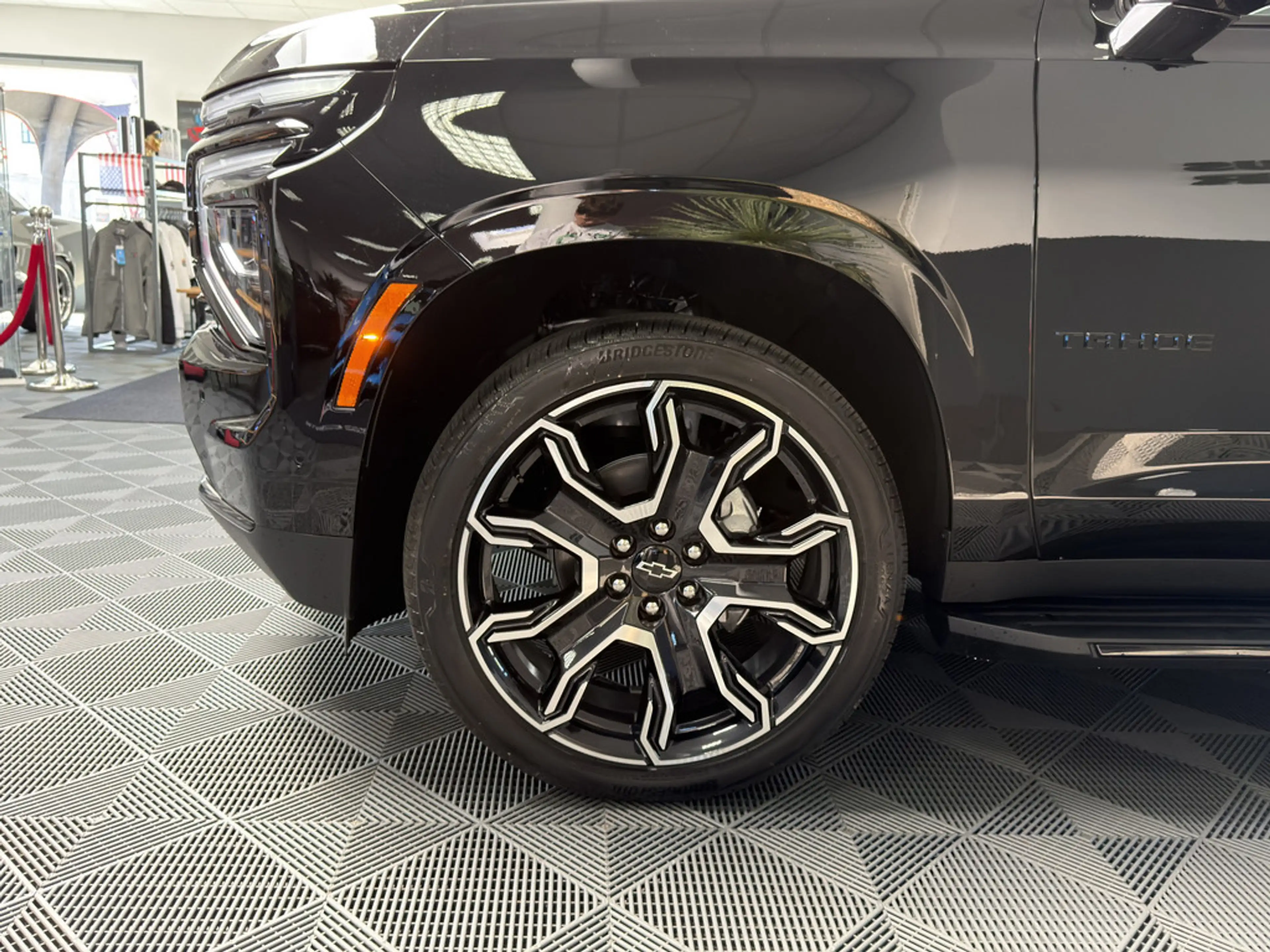 Chevrolet Tahoe 4WD RST MY26 BLACK VOLL 24" Fonds Monitore — photo 5