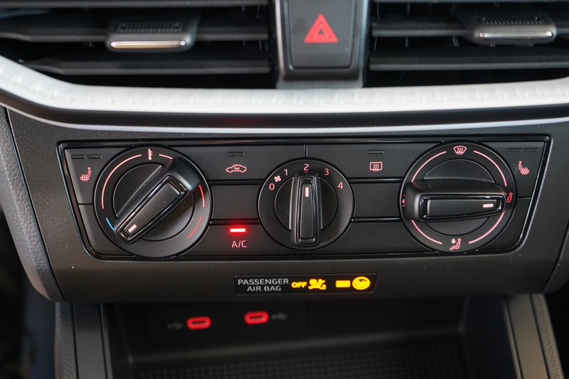SEAT Arona Reference Edition 1.0 TSI — photo 7
