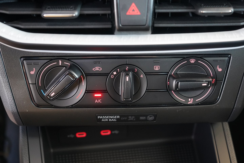 SEAT Arona Reference Edition 1.0 TSI — photo 8