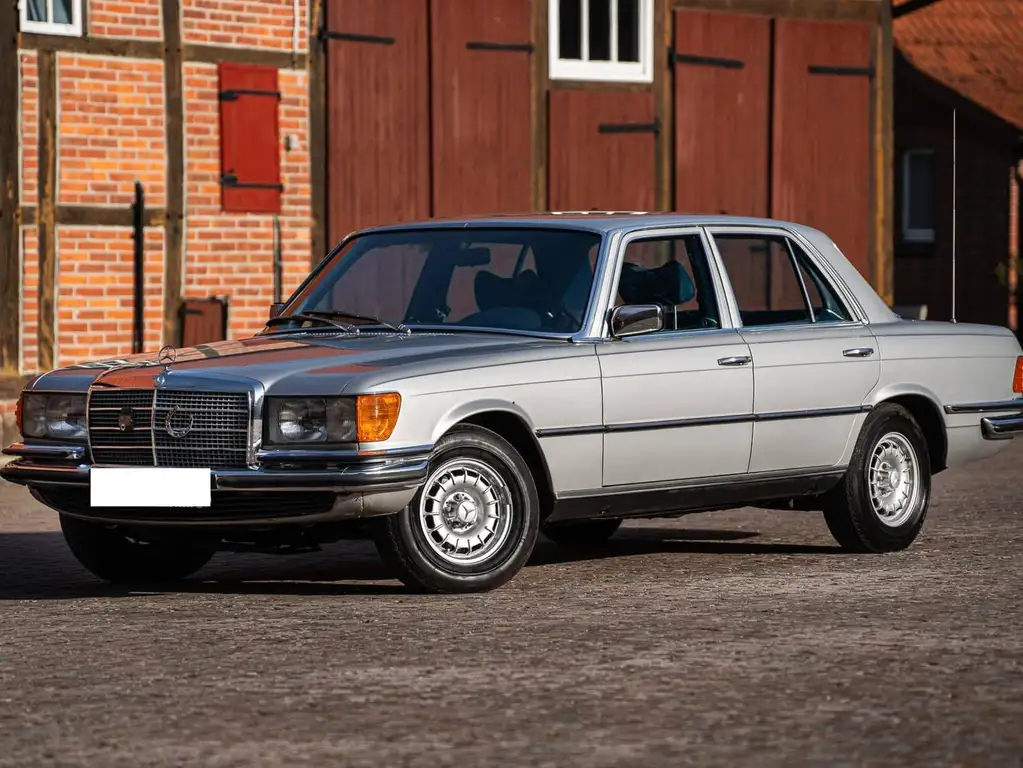 Mercedes-Benz 280 1975 из Европы — купить под ключ