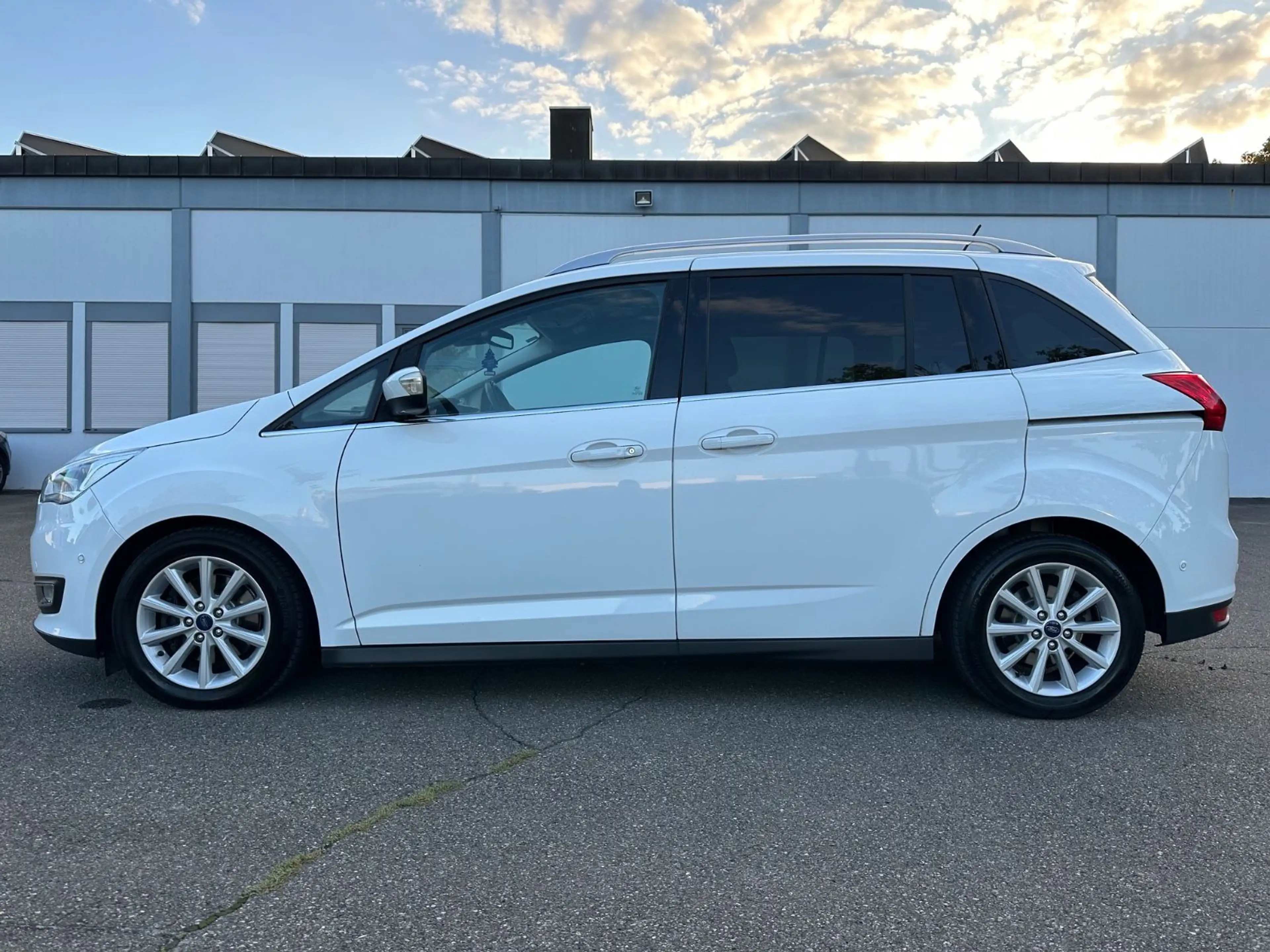 Ford Grand C-Max Grand C-MAX Titanium*Aut.*Kam*Navi*Lane*Abst.*SH — photo 2