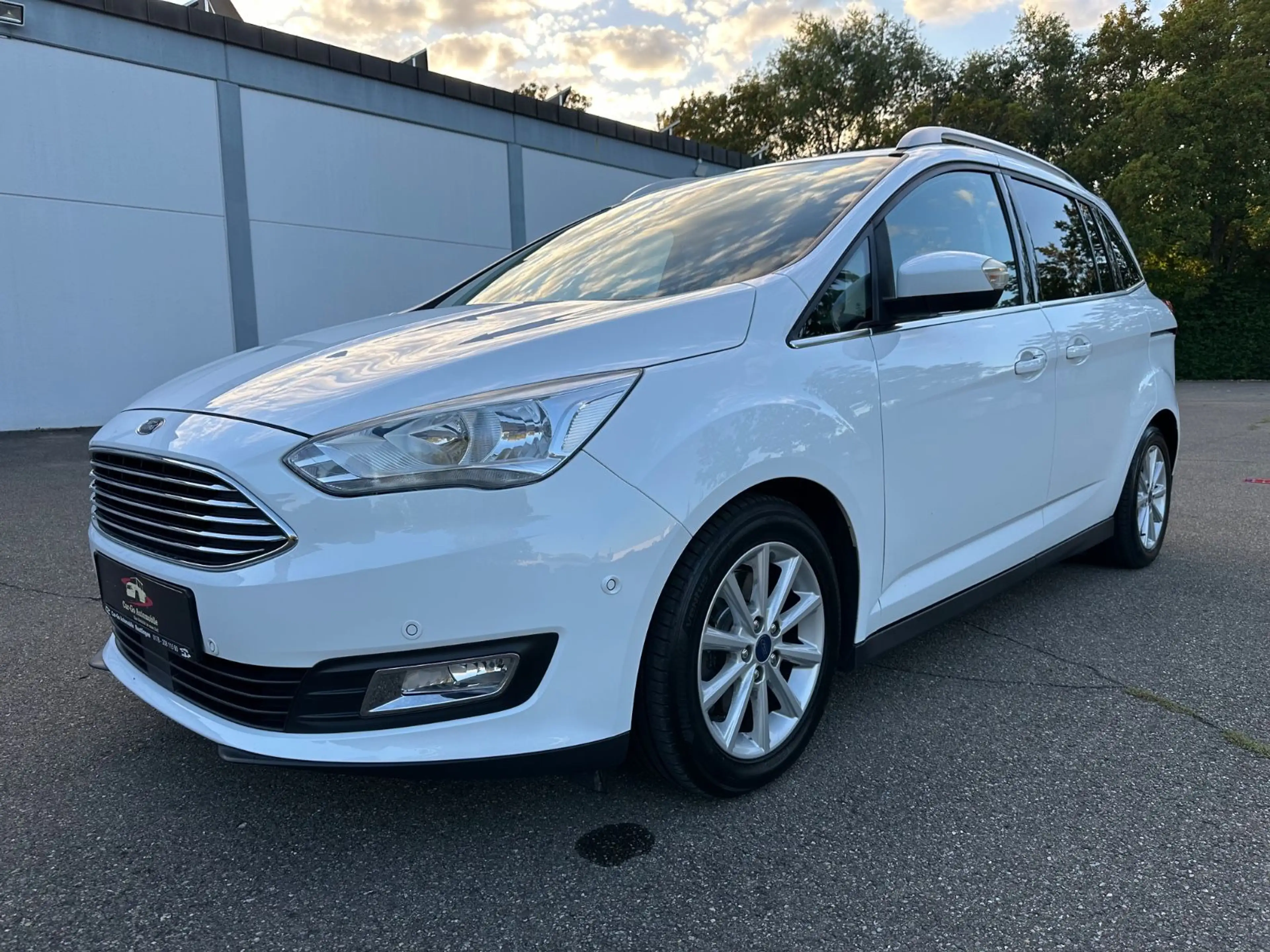 Ford Grand C-Max Grand C-MAX Titanium*Aut.*Kam*Navi*Lane*Abst.*SH