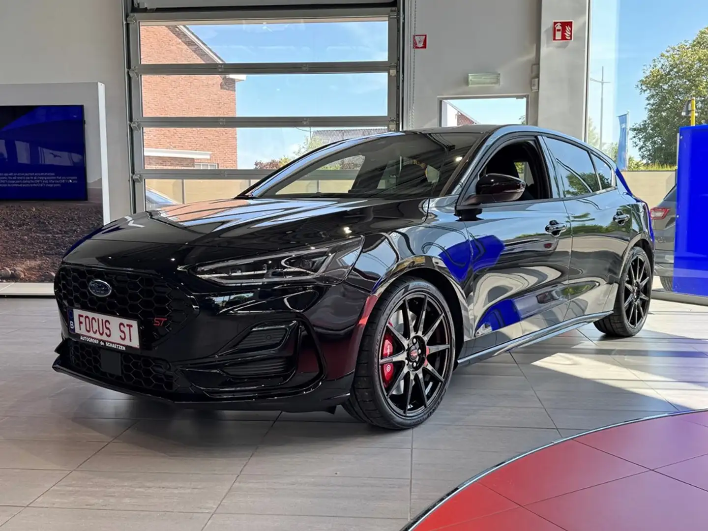 Ford Focus ST 2.3i EcoBoost 280PK M6 Track Pack - Laatste stu Zwart - 1