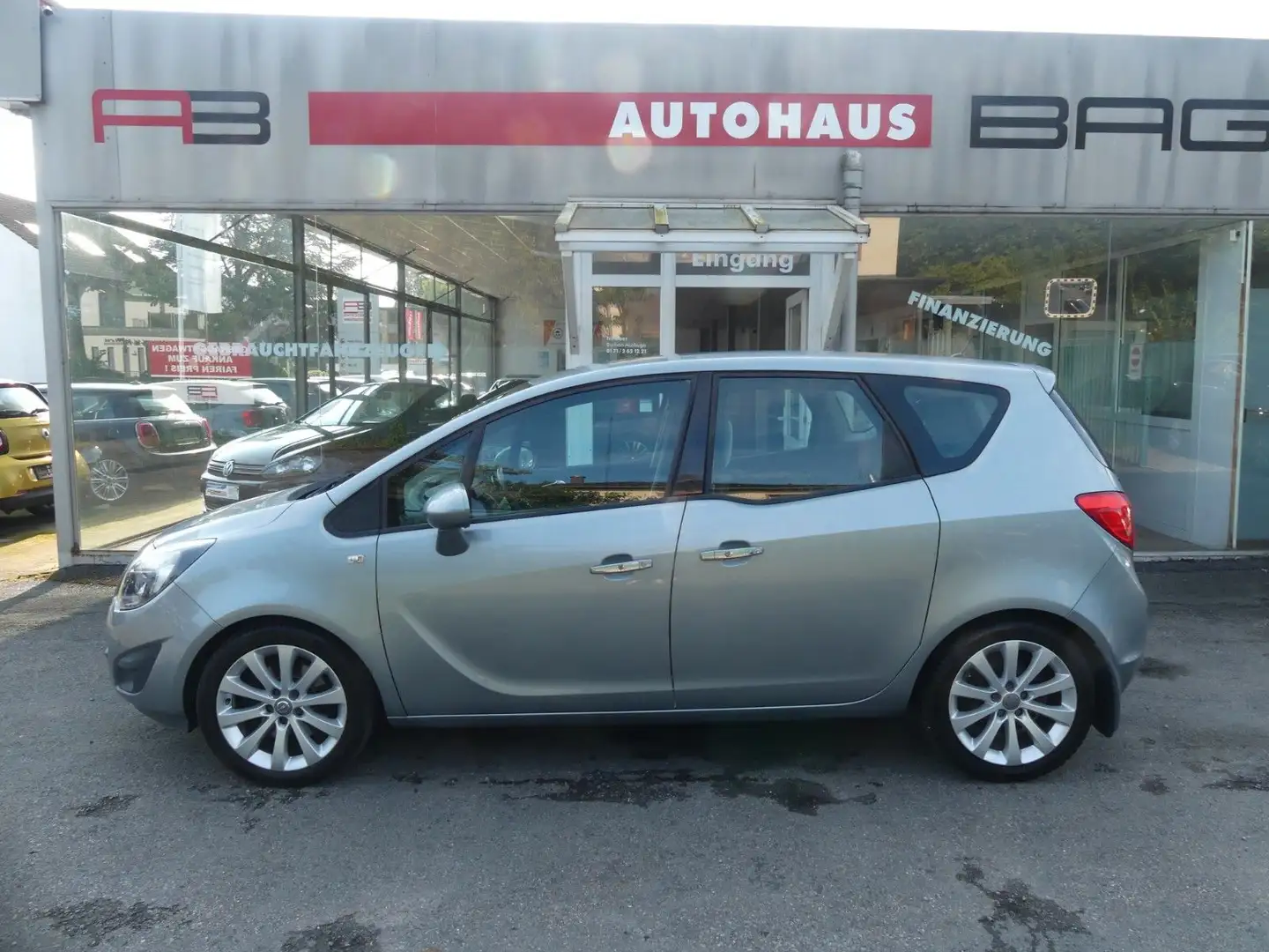 Opel Meriva B Innovation Automatik Silber - 1