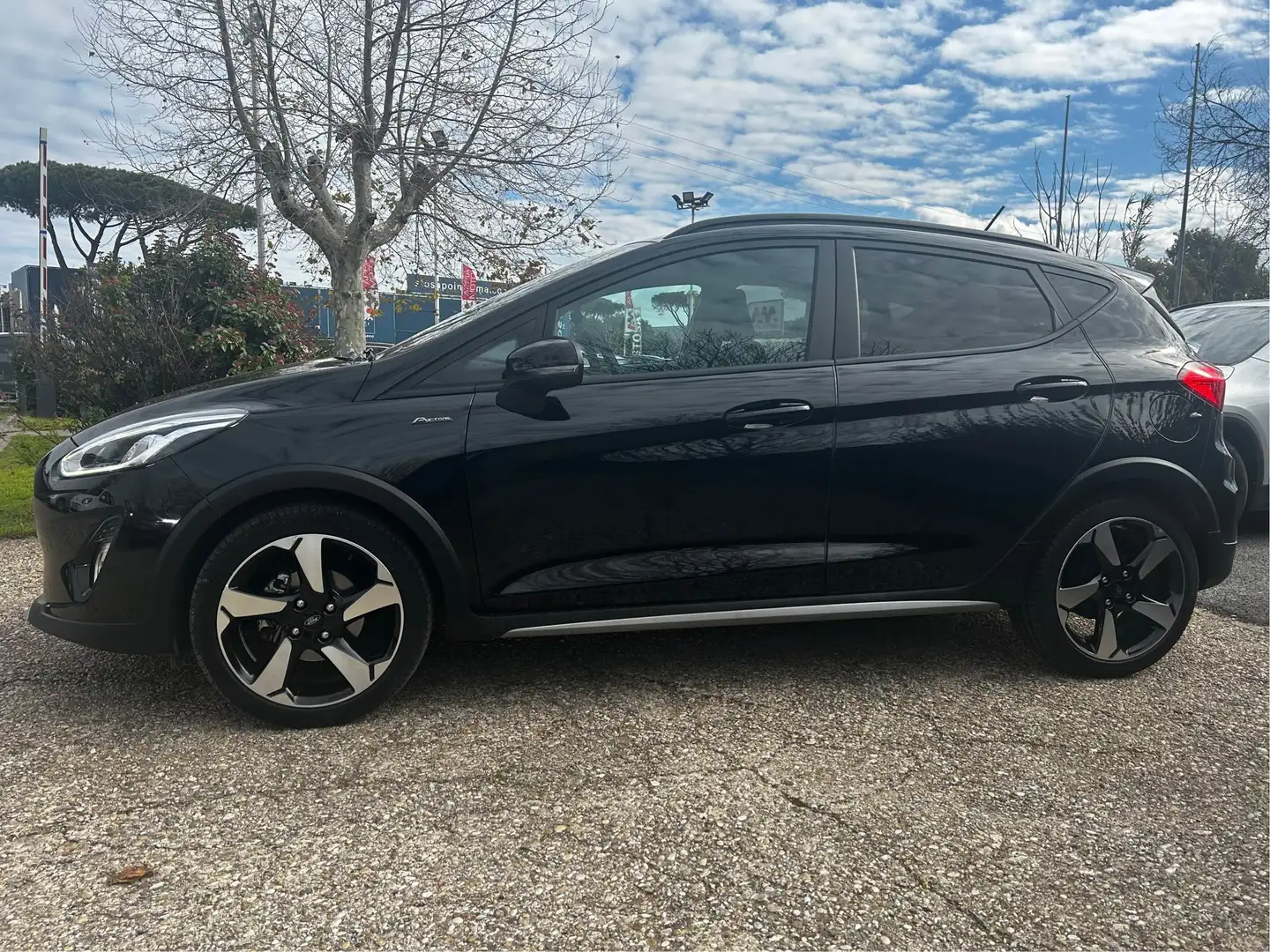 Ford Fiesta Fiesta Active 1.0 ecoboost h s TITANIUM Nero - 2