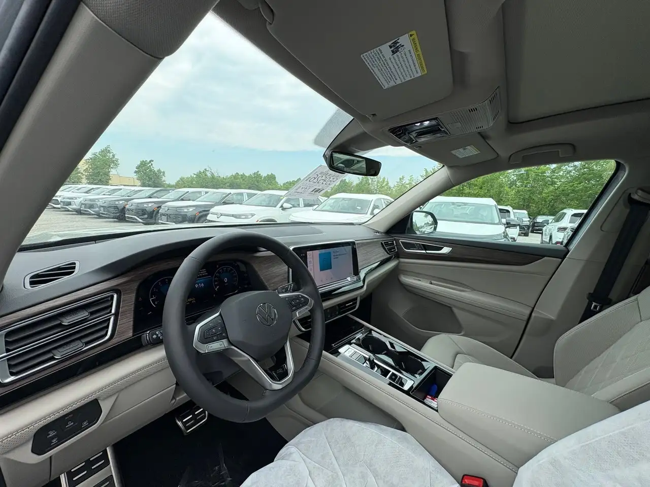 Volkswagen Atlas снимка Volkswagen Atlas