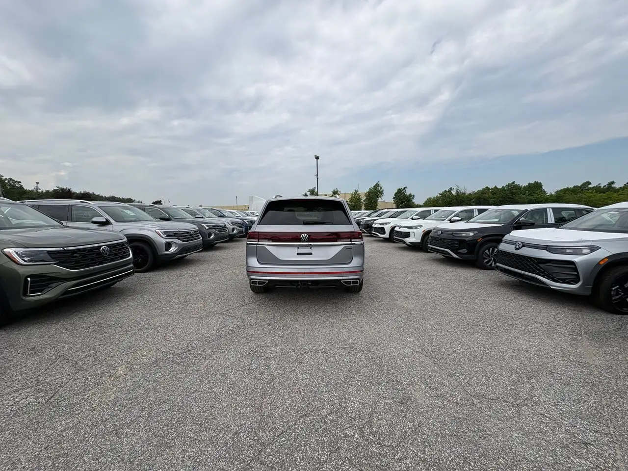 Volkswagen Atlas снимка Volkswagen Atlas