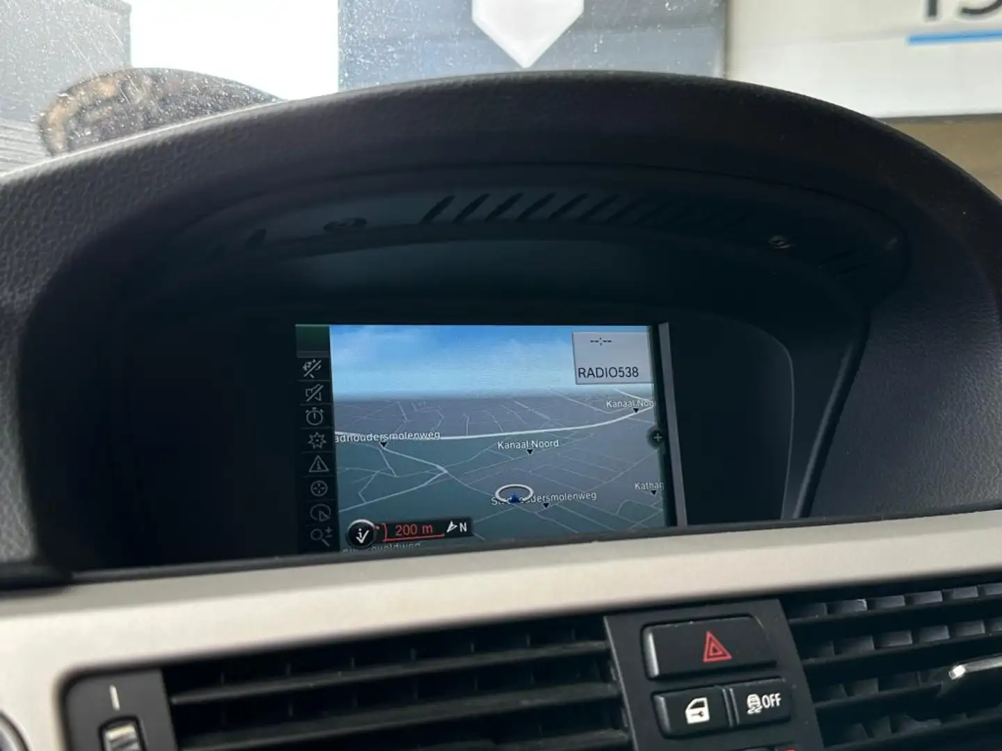 BMW 318 3 Serie 318i LCI | Org. NL | Leer | Navi | NW KETT Zwart - 2