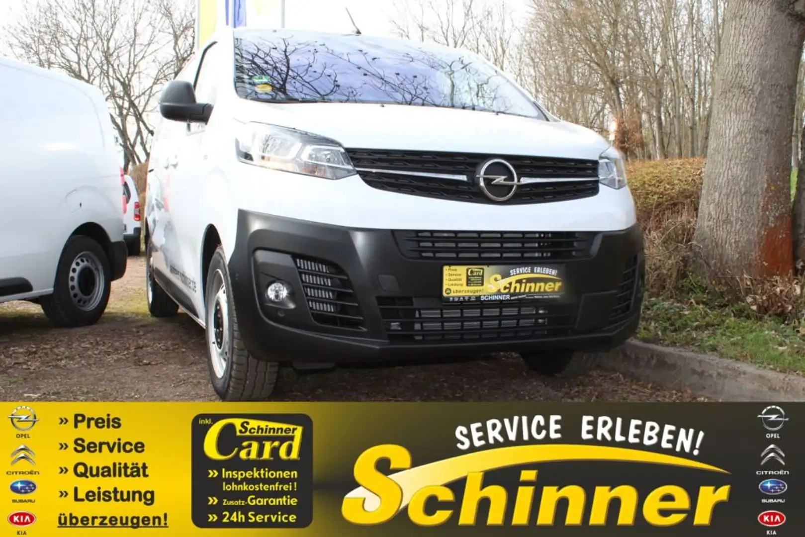 Opel Vivaro 2.0 D Cargo M Weiß - 1