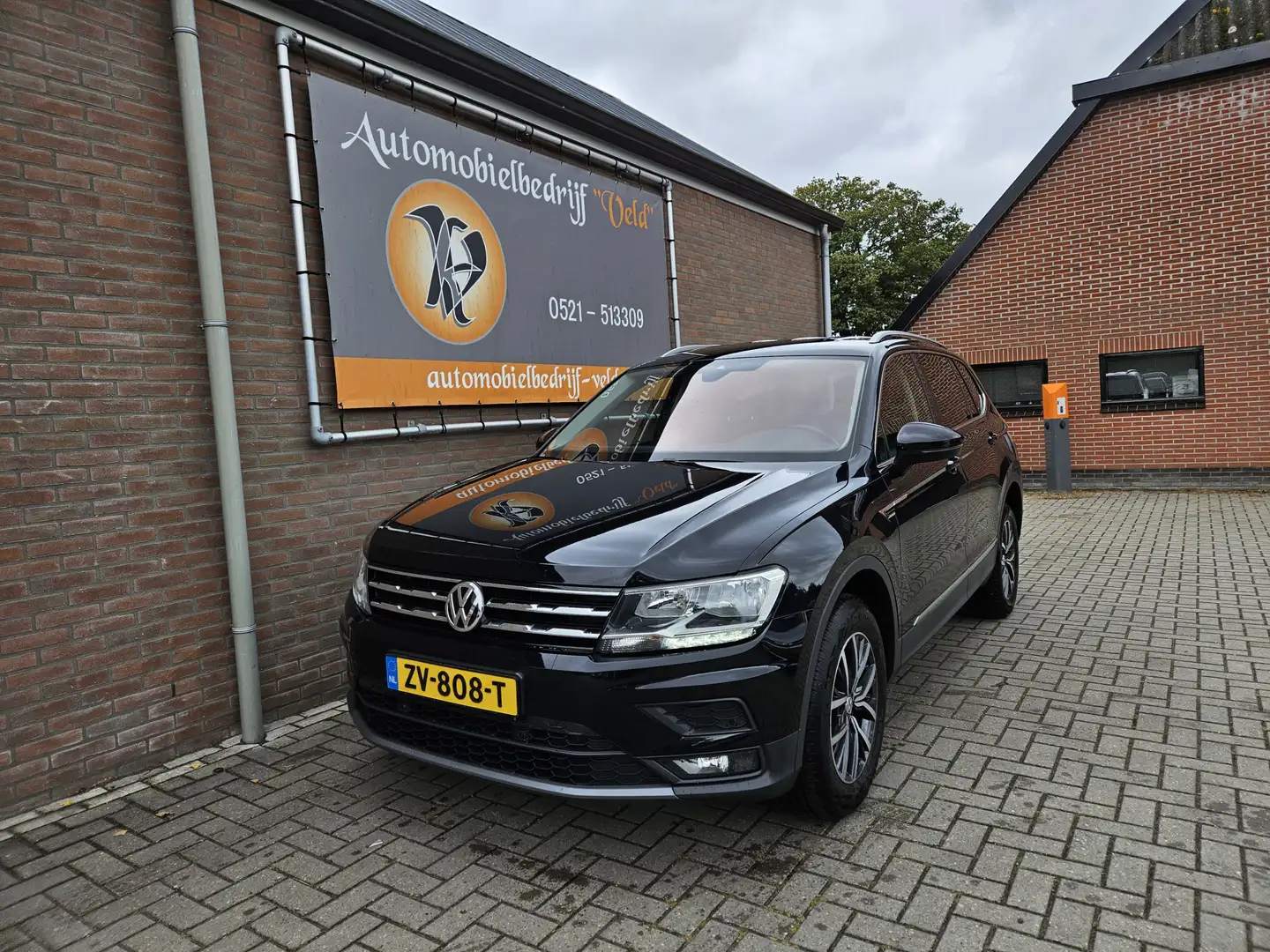 Volkswagen Tiguan Allspace 1.5 TSI Comfortline Business Zwart - 1