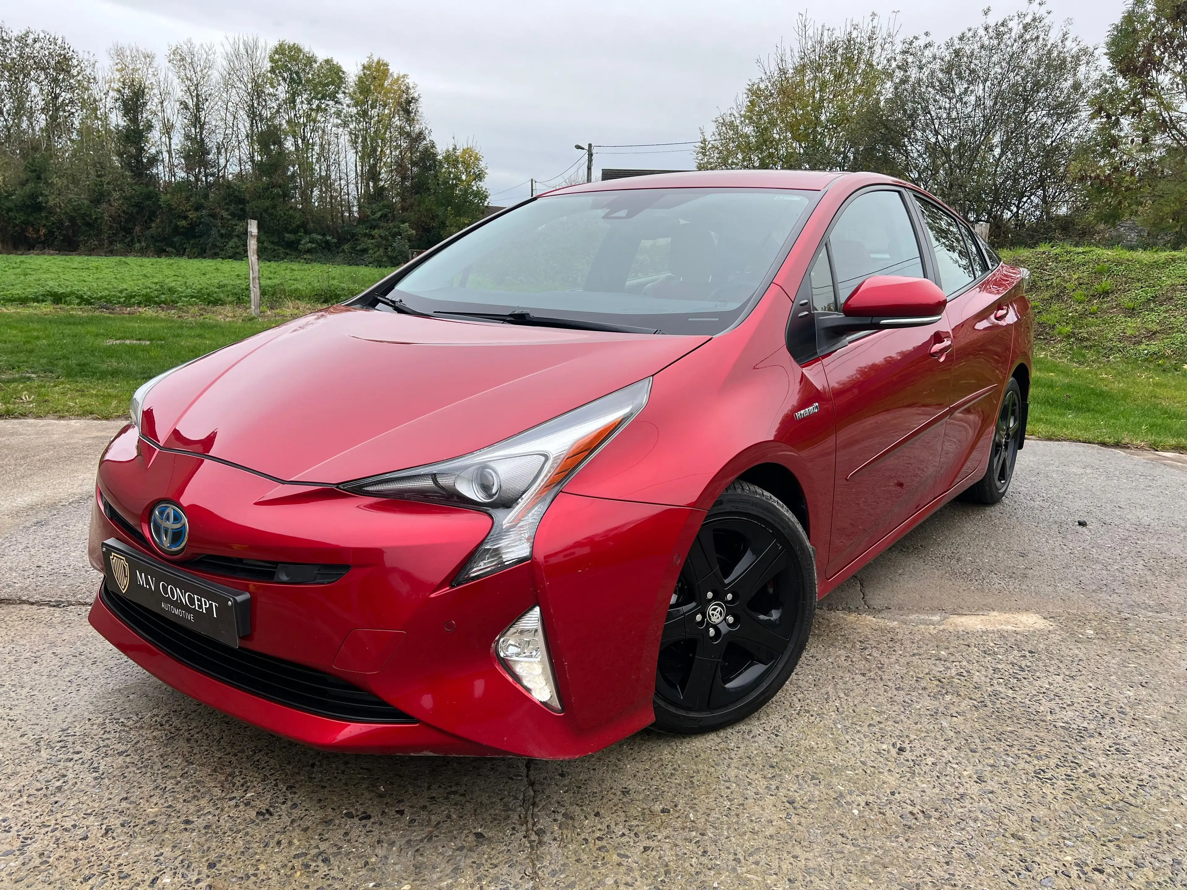 Toyota Prius Prius 1.8i Hybrid ***Red Edition***