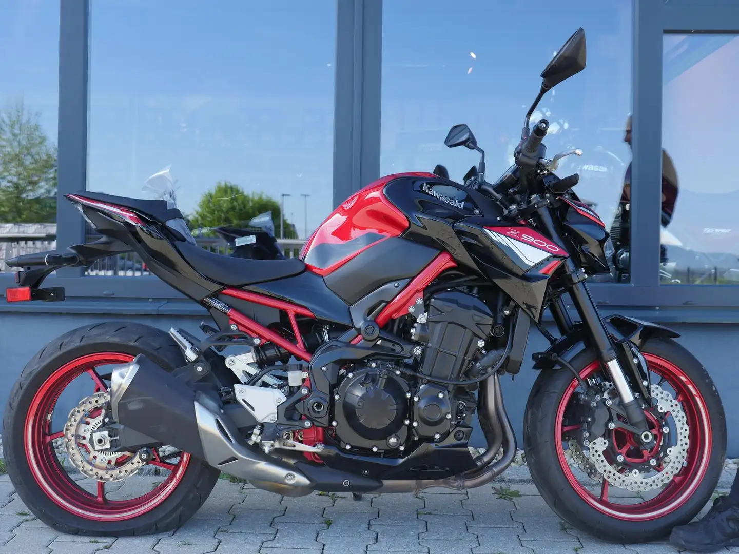 Kawasaki Z 900 - dt. Modell 2024 - Beschädigt - 48 PS - 1