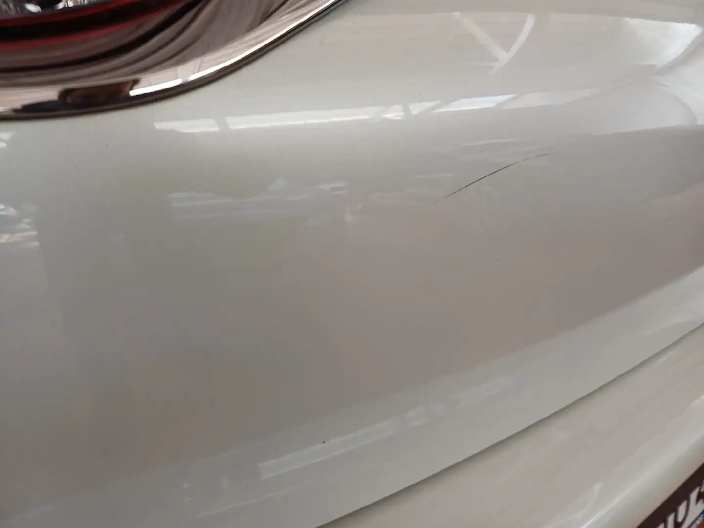 DS Automobiles DS 3 Crossback 1.2 PureTech 130CV Rivoli auto Schwarz - 2