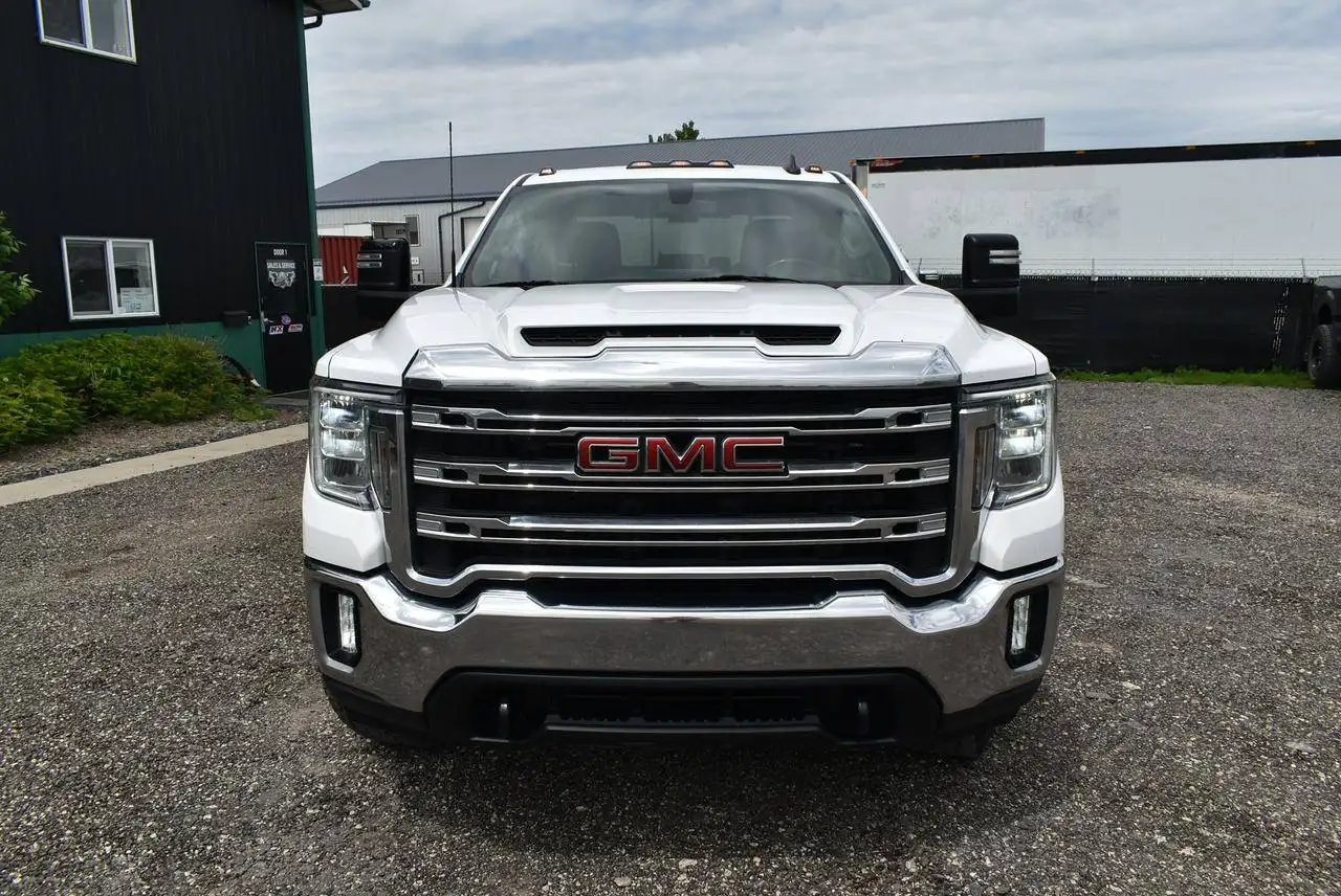 GMC Sierra 3500HD снимка GMC Sierra 3500HD