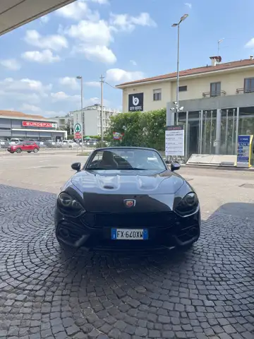 Abarth 124 Spider