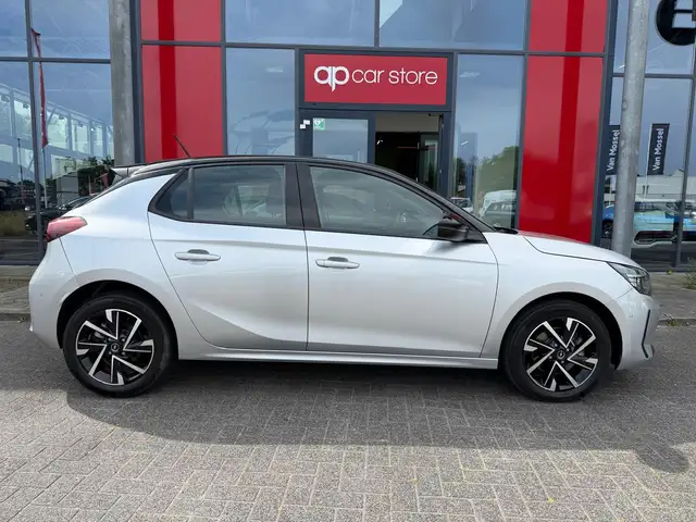 Opel Corsa view 4