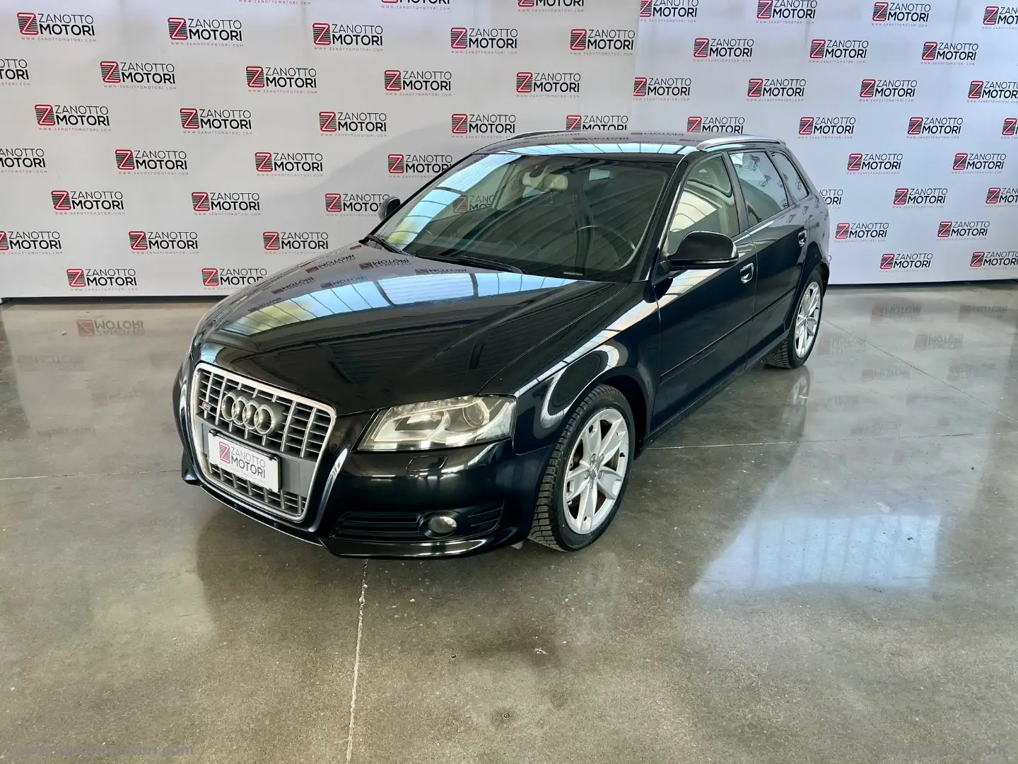 Audi A3 SPB 2.0 TDI quattro Ambition OCCASIONE NEOPATENTAT Nero - 1