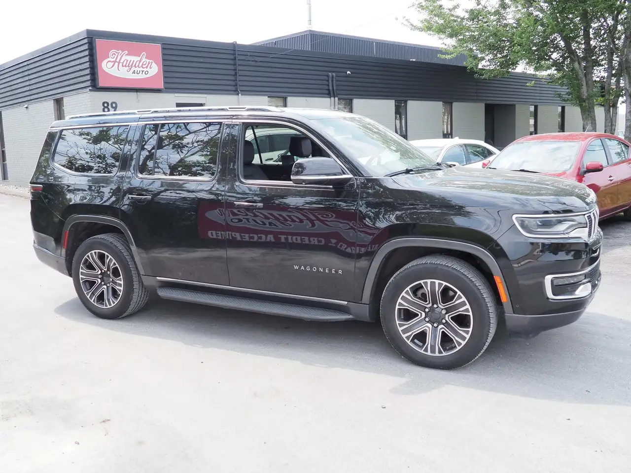 2022 Jeep Wagoneer