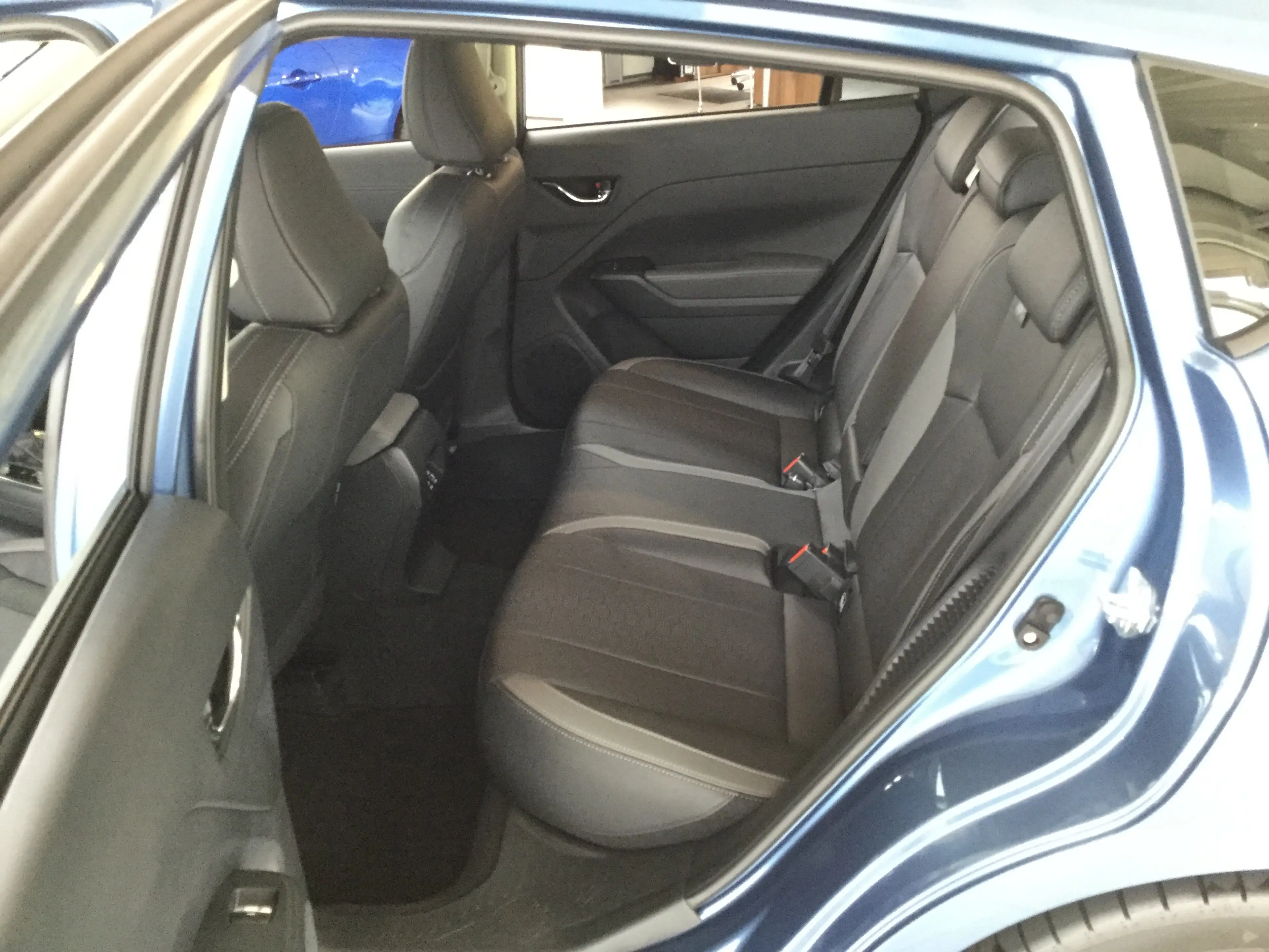 Subaru Impreza 2.0ie Lineartronic Platinum — photo 11