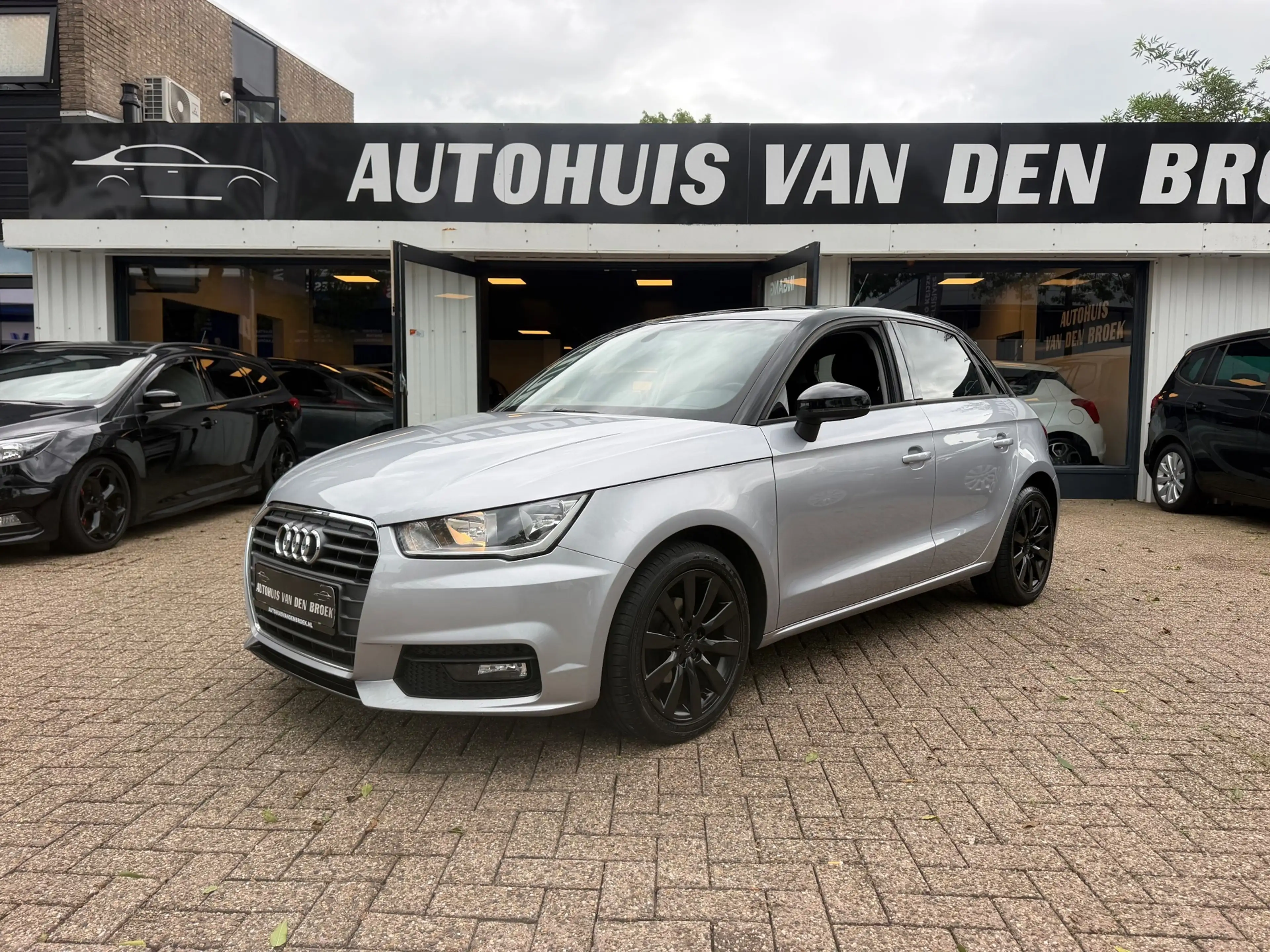 Audi A1 Sportback 1.0 TFSI|Sport|Ultra|Navi|Clima|Stoelver — photo 4