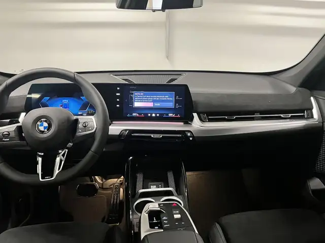 BMW X1 view 8