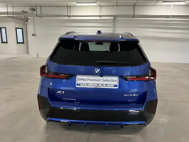 BMW X1 view 3