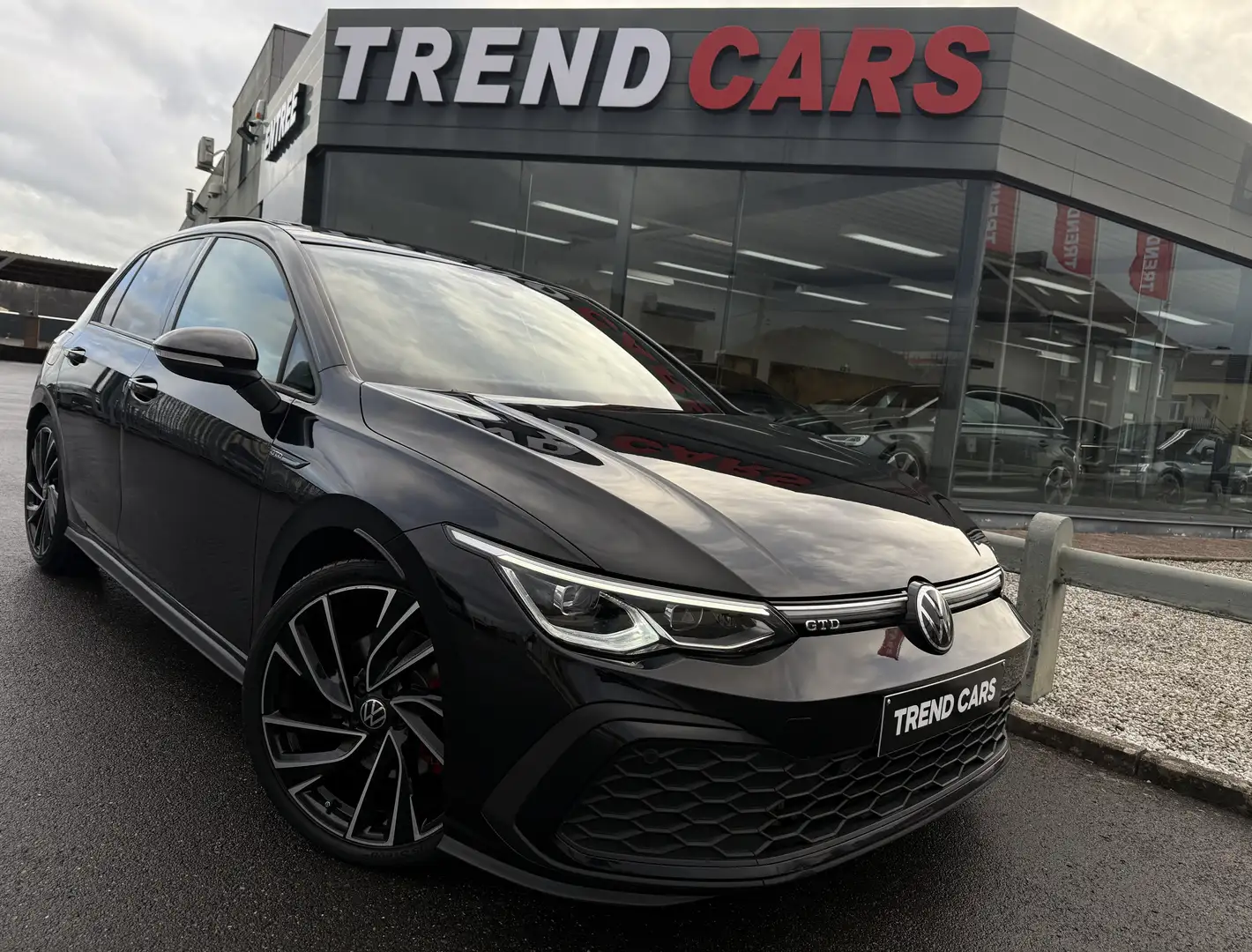 Volkswagen Golf GTD 2.0 TDi DSG TOIT PANO LED AMBI CARPLAY CAM CUIR Zwart - 2