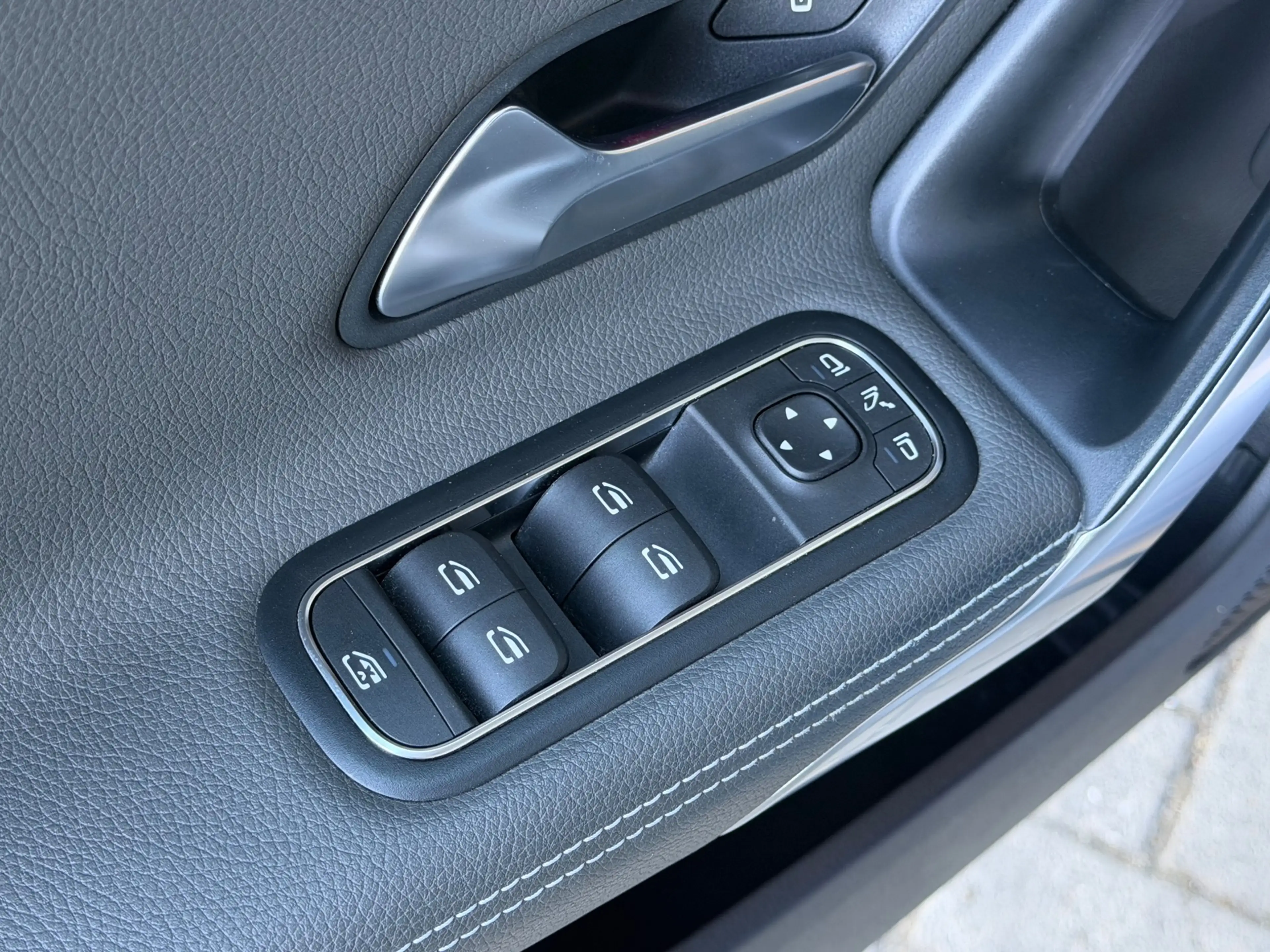 Mercedes-Benz CLA 45 AMG Shooting Brake S 4MATIC+ — photo 23