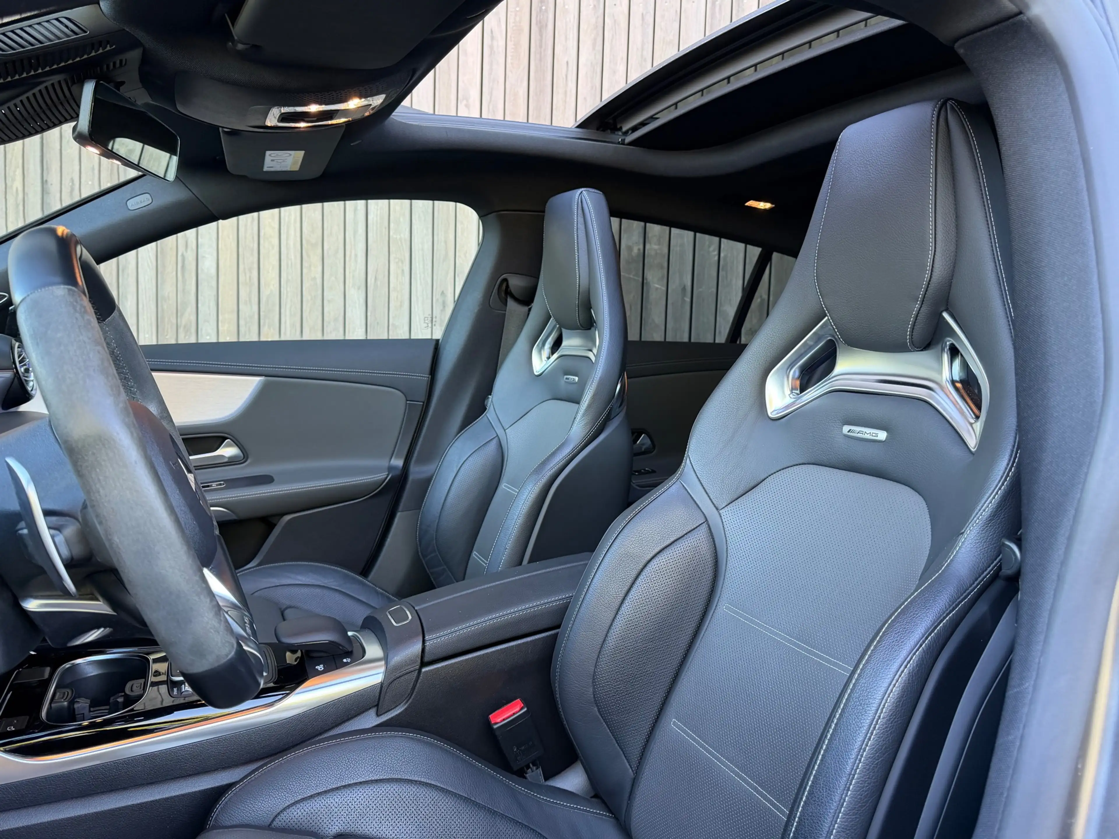 Mercedes-Benz CLA 45 AMG Shooting Brake S 4MATIC+ — photo 26