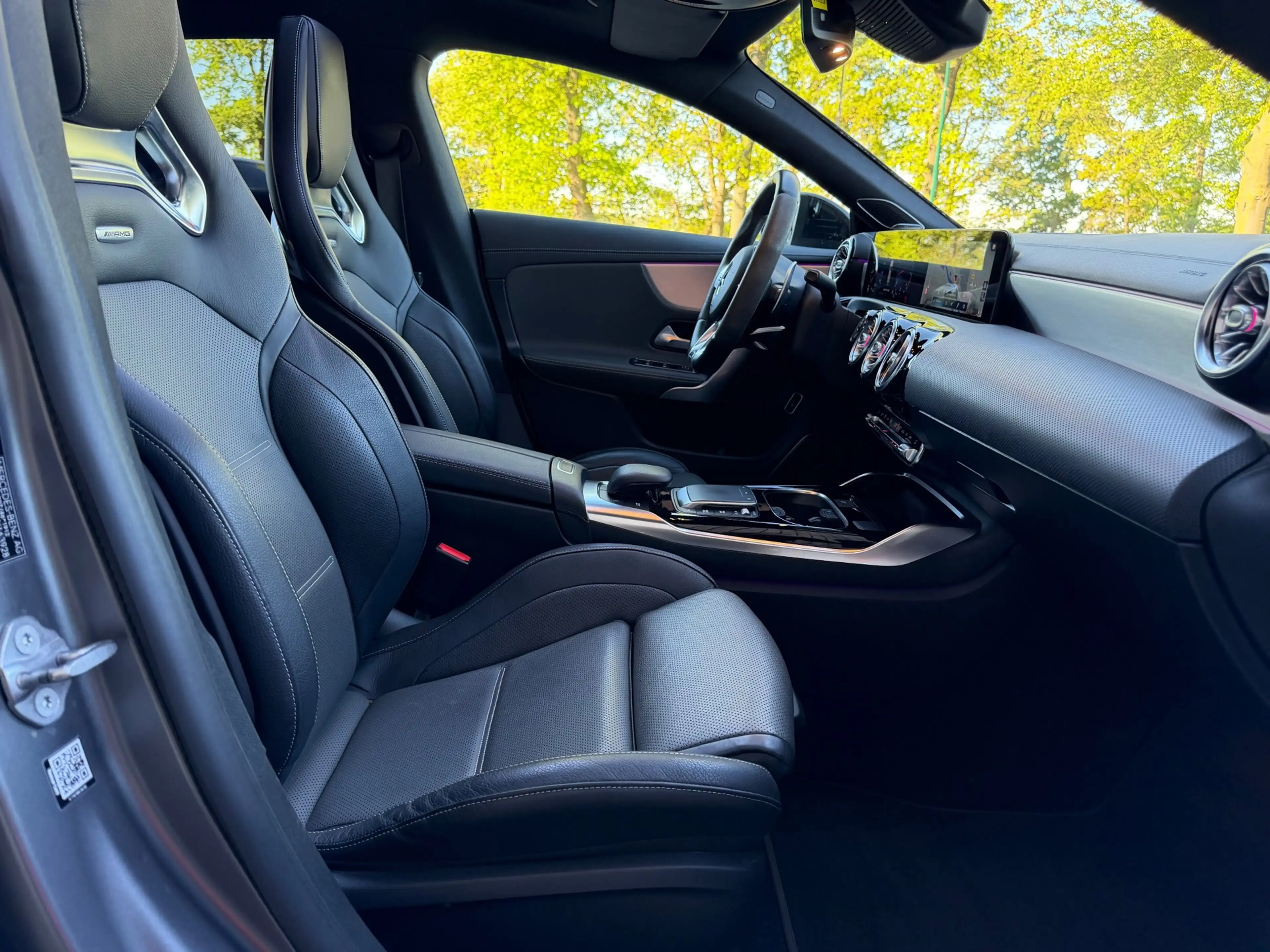 Mercedes-Benz CLA 45 AMG Shooting Brake S 4MATIC+ — photo 12