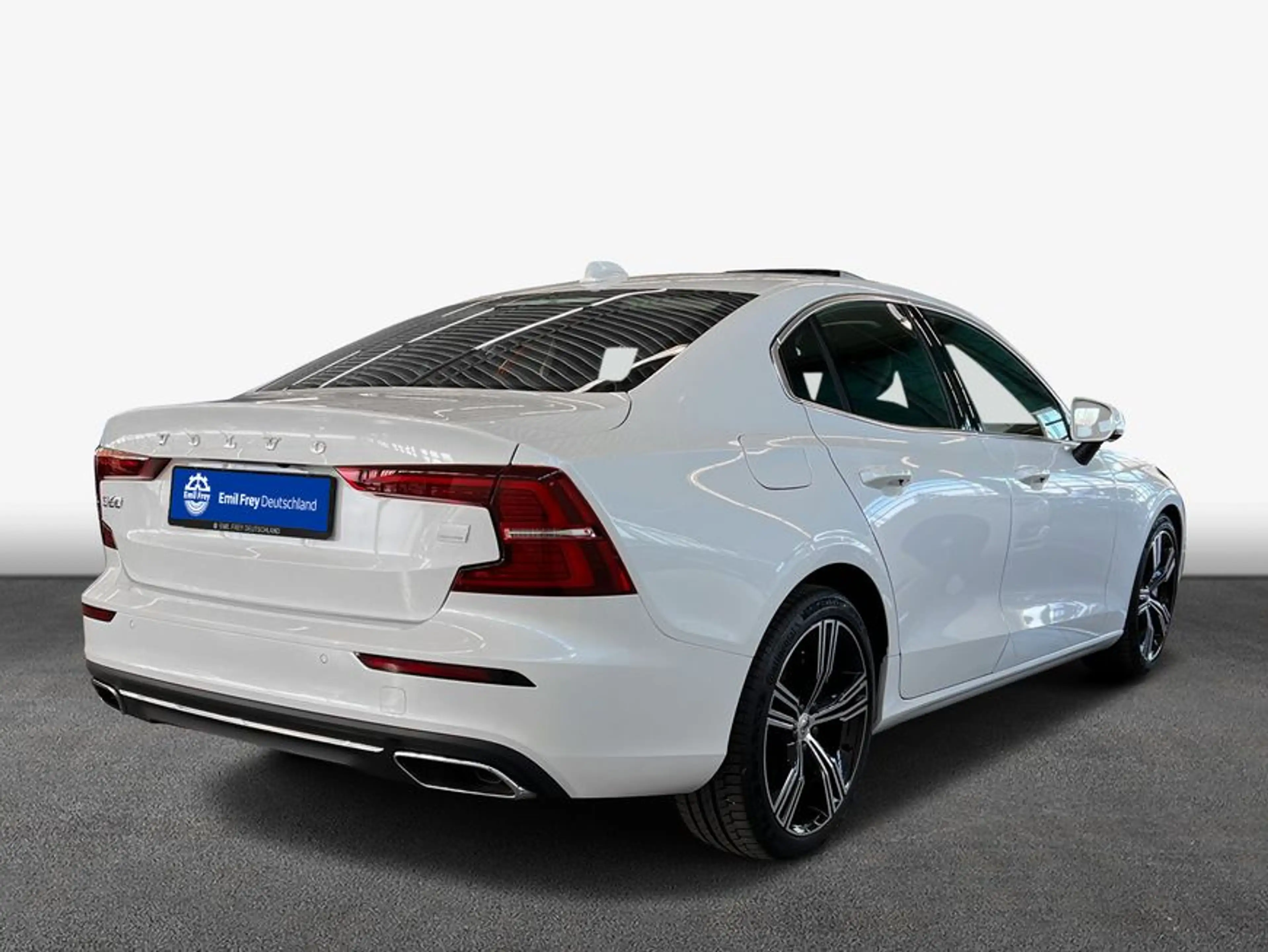 Volvo S60 T8 Recharge AWD Inscription Aut Massagesitze R — photo 2