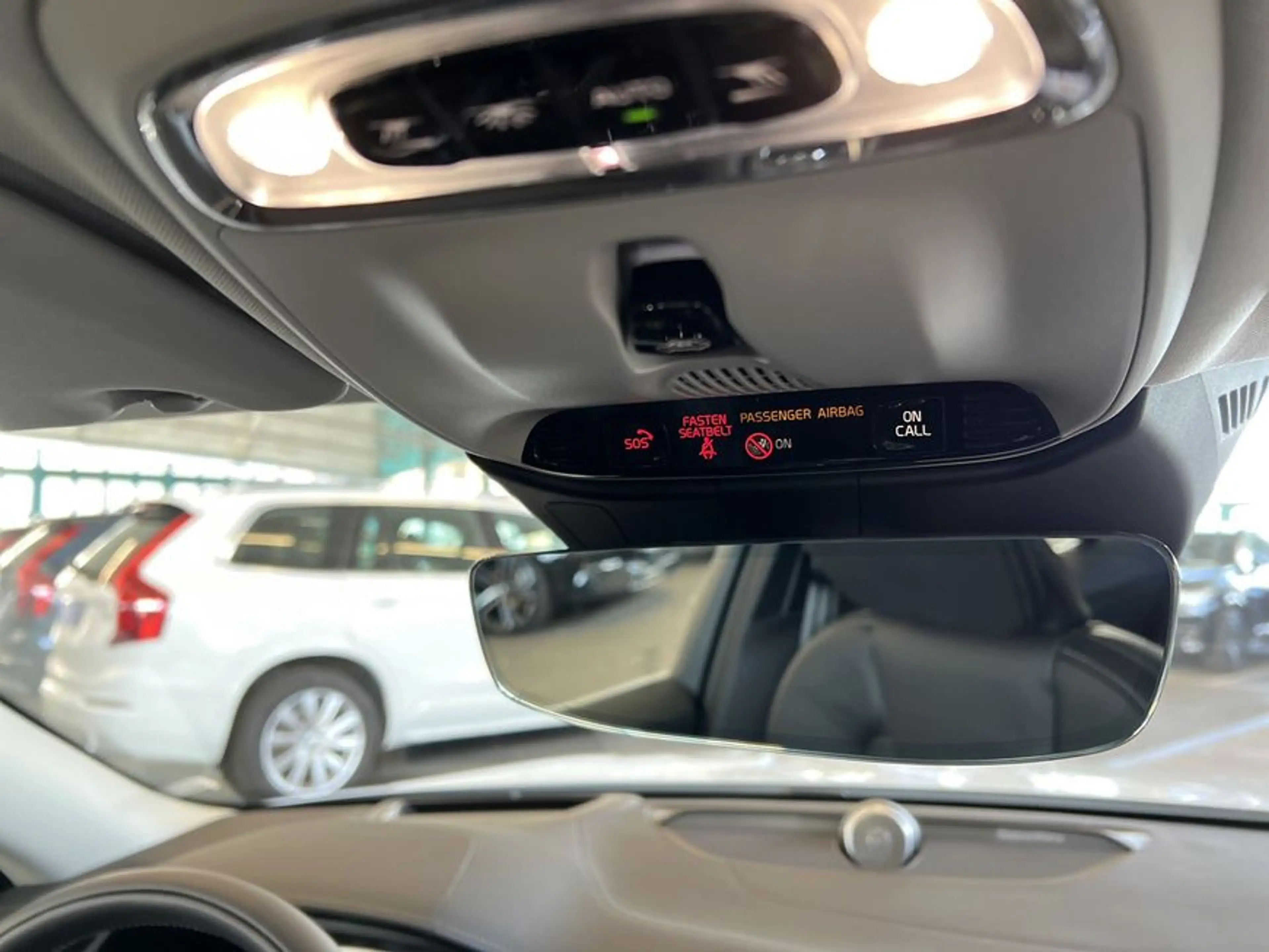 Volvo S60 T8 Recharge AWD Inscription Aut Massagesitze R — photo 14