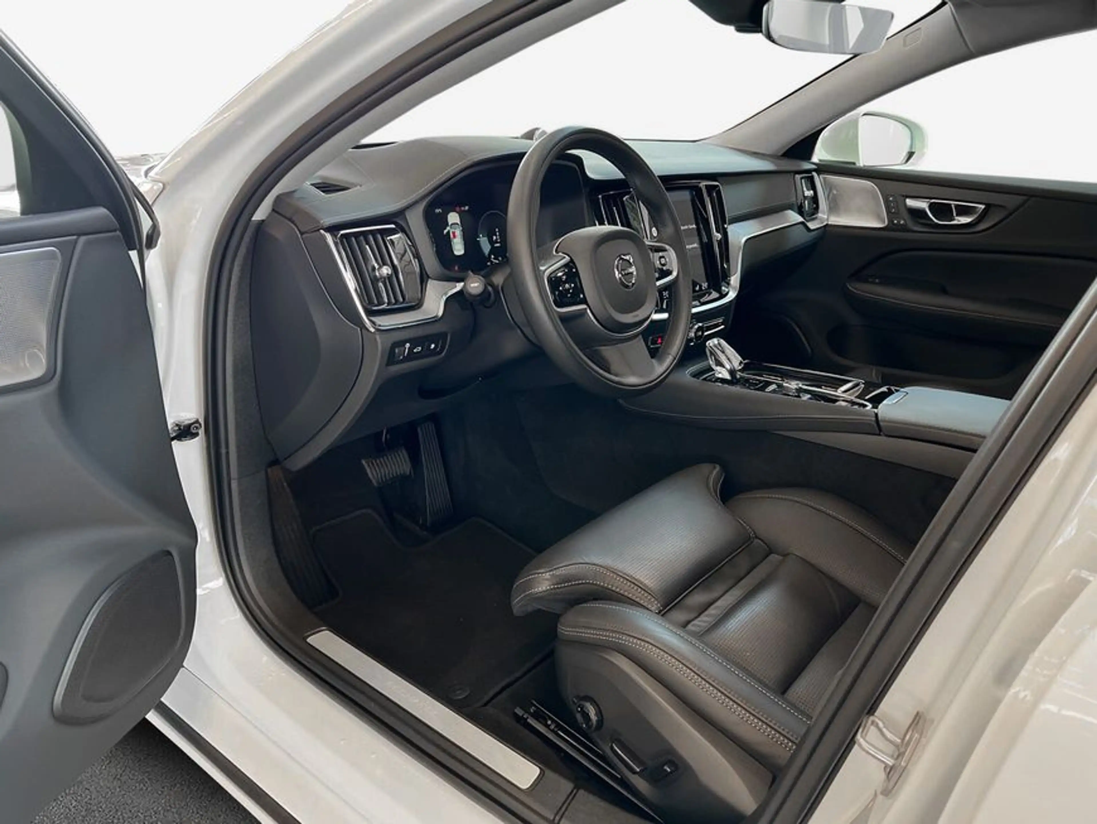 Volvo S60 T8 Recharge AWD Inscription Aut Massagesitze R — photo 8