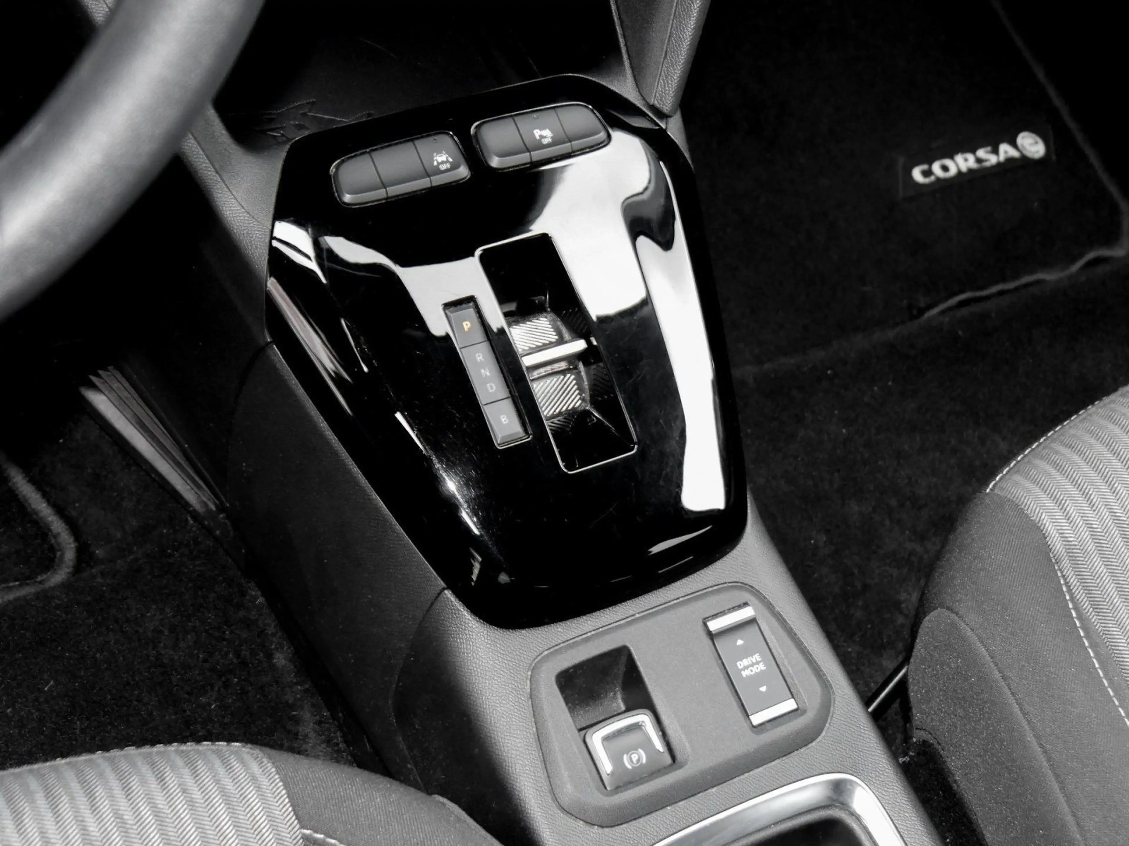 Opel Corsa-e Edition*PDC*SHZ*LHZ*Klimaautomatik* — photo 9