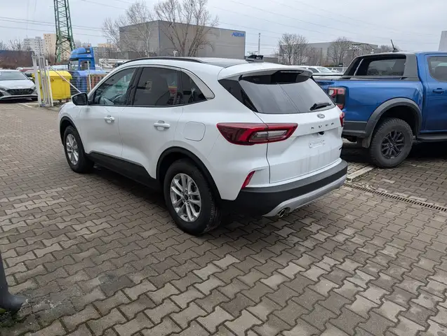 Ford Kuga view 5
